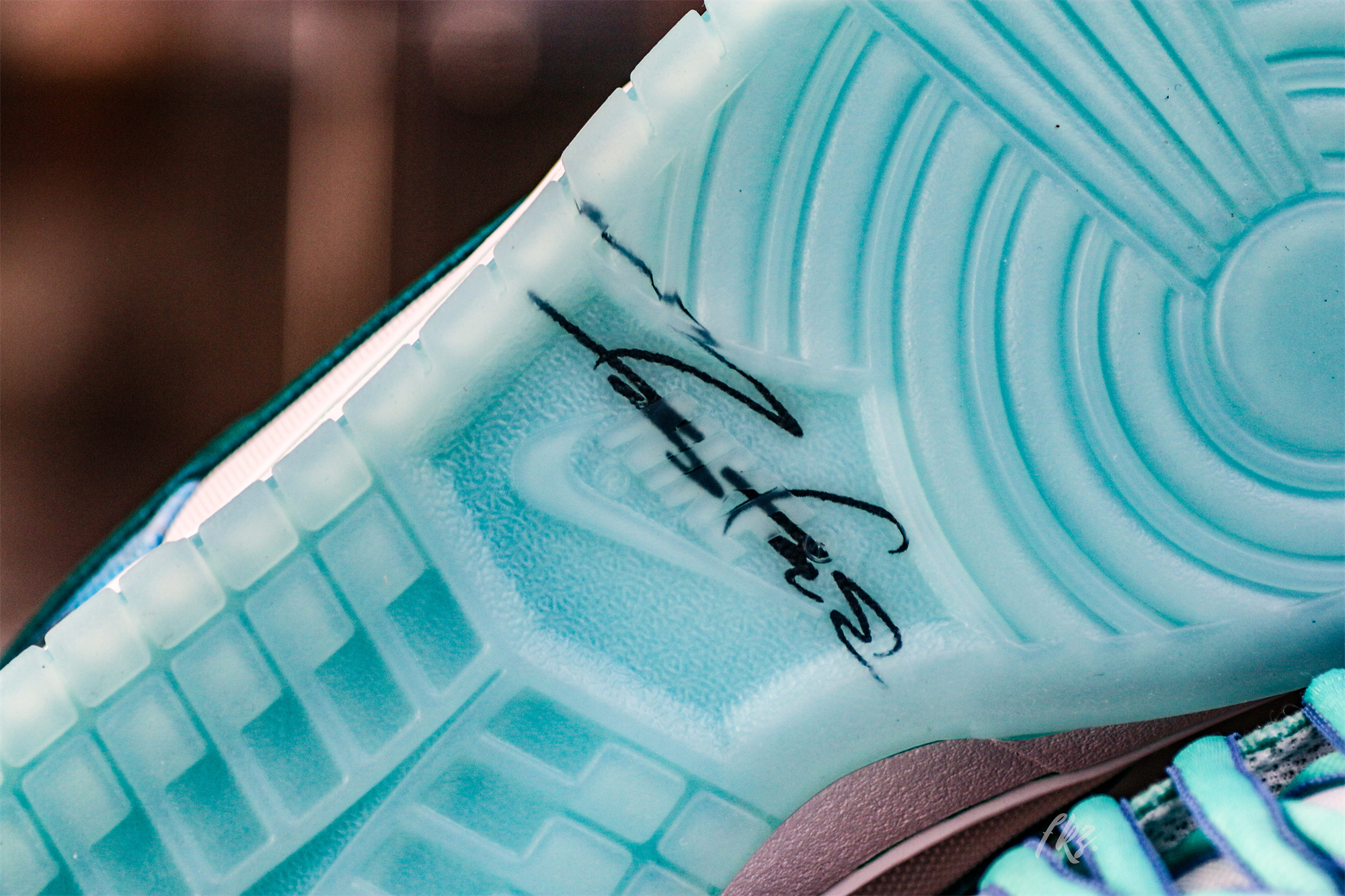 Nike SB Dunk Low Futura Laboratories Bleached Aqua