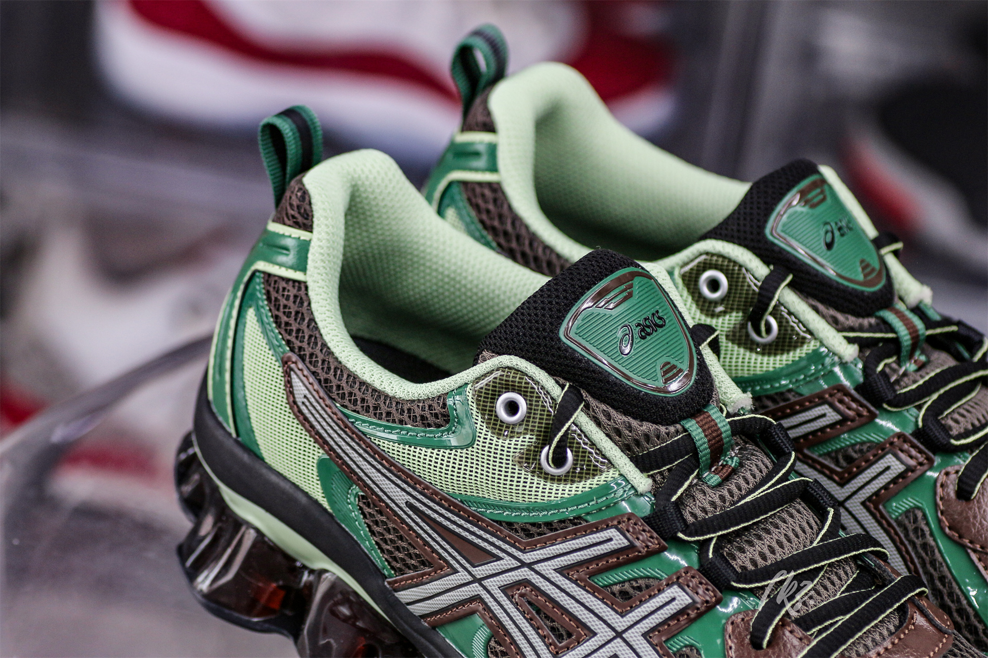 Gel Quantum Kinetic Dark Sepia Shamrock