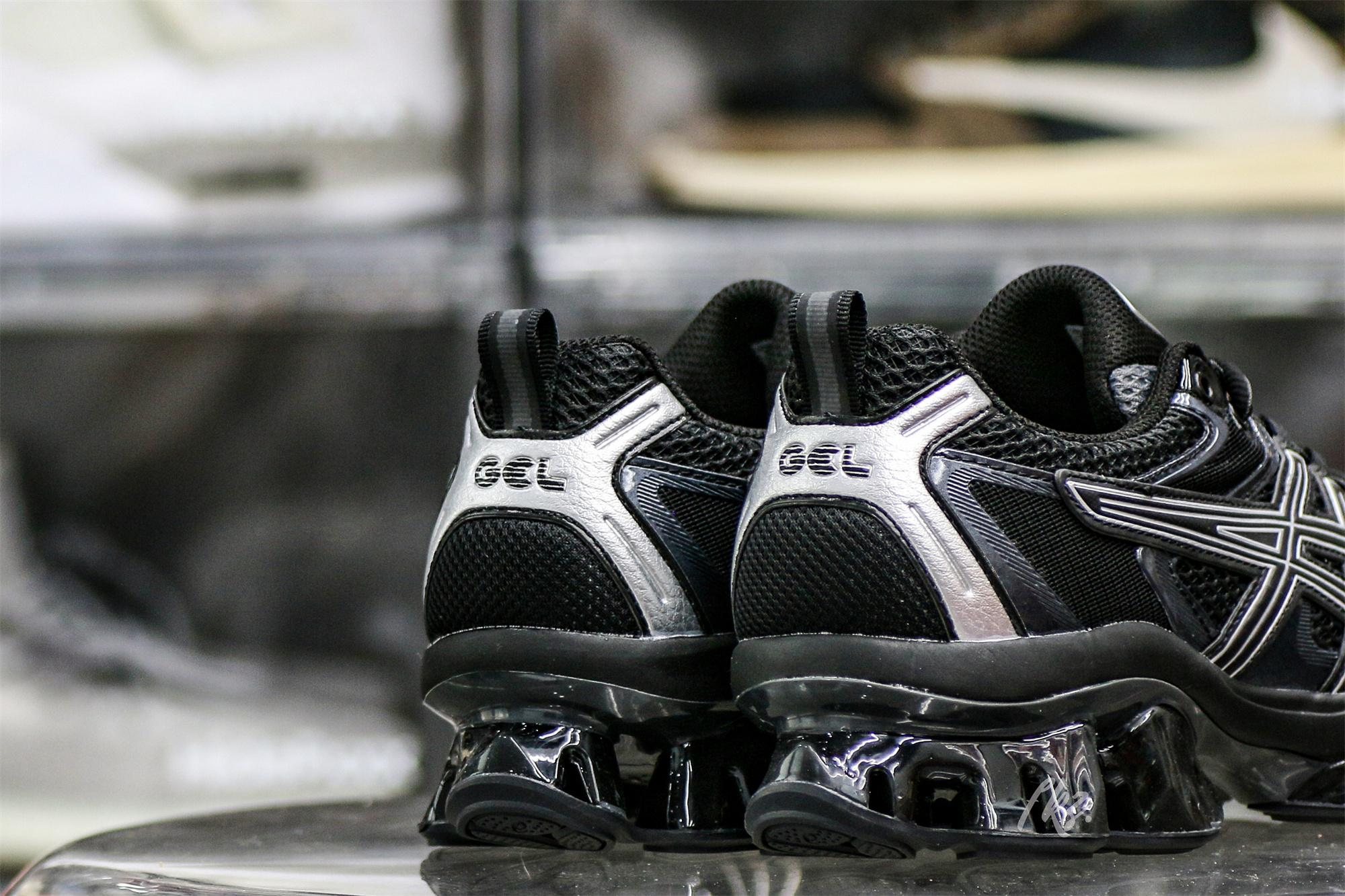 Gel Quantum Kinetic Graphite Grey Black