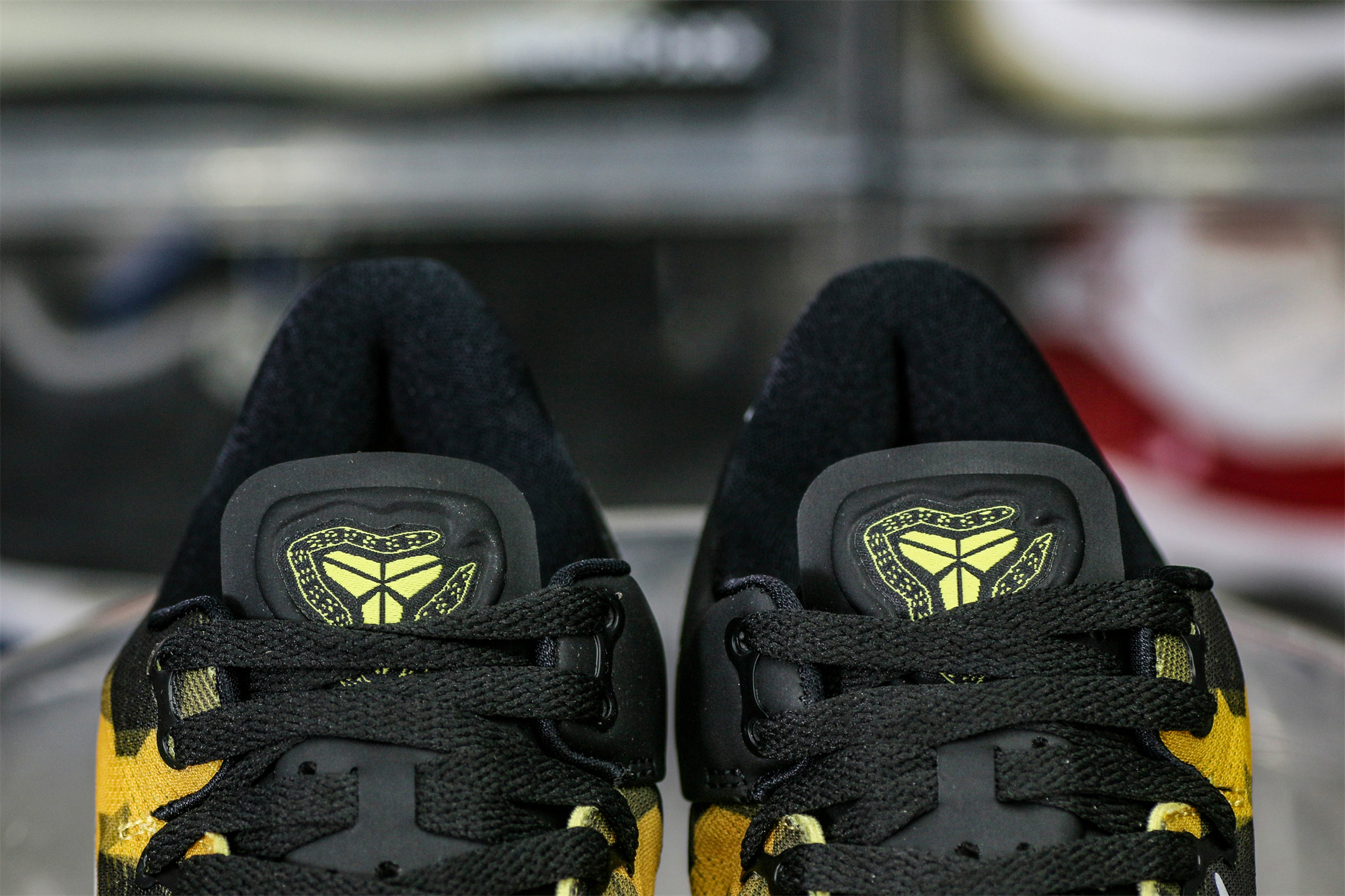 Kobe 8 ‘Sulfur Electric’ 2012(A1 Batch)