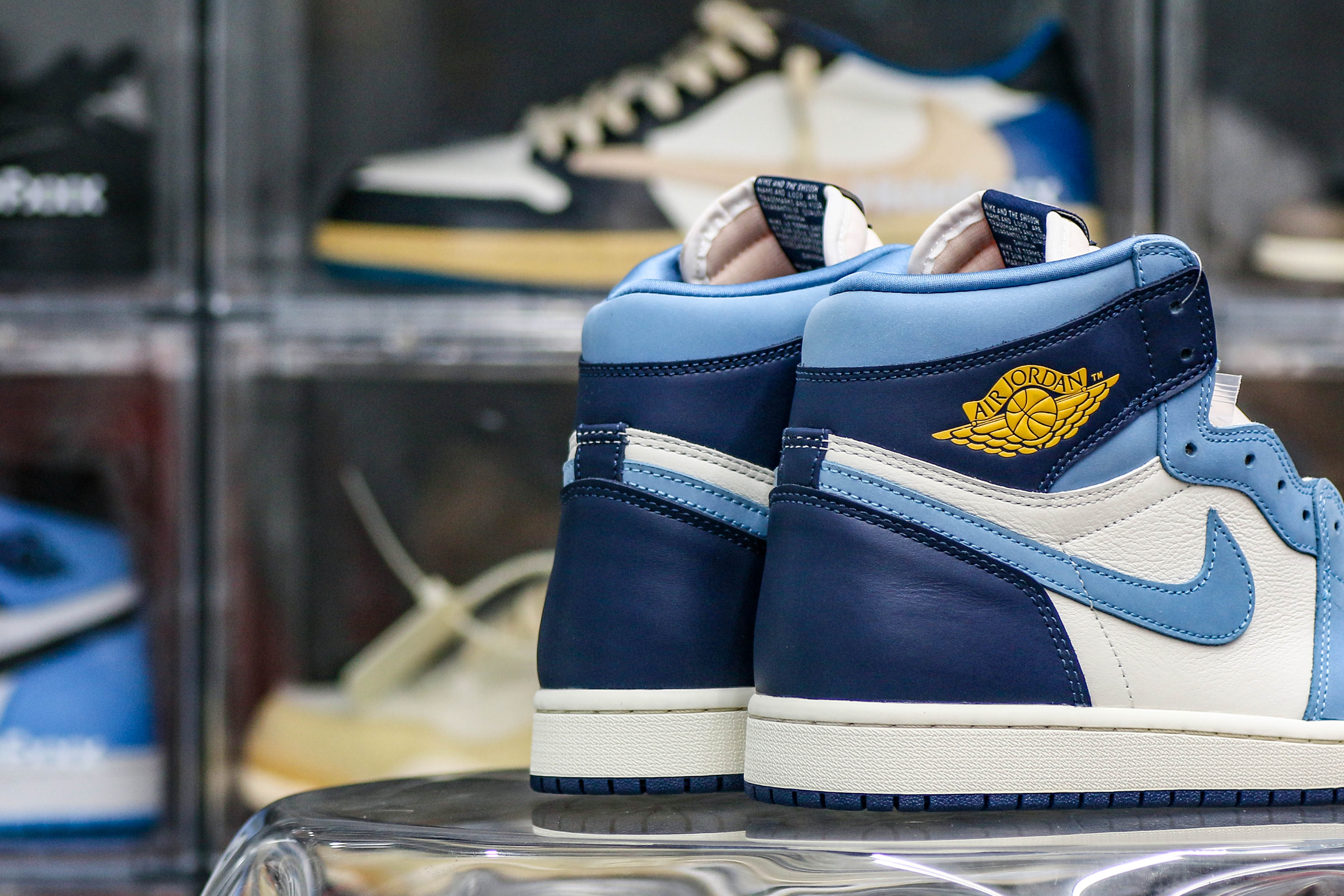 Air Jordan 1 High OG First in Flight WNMS