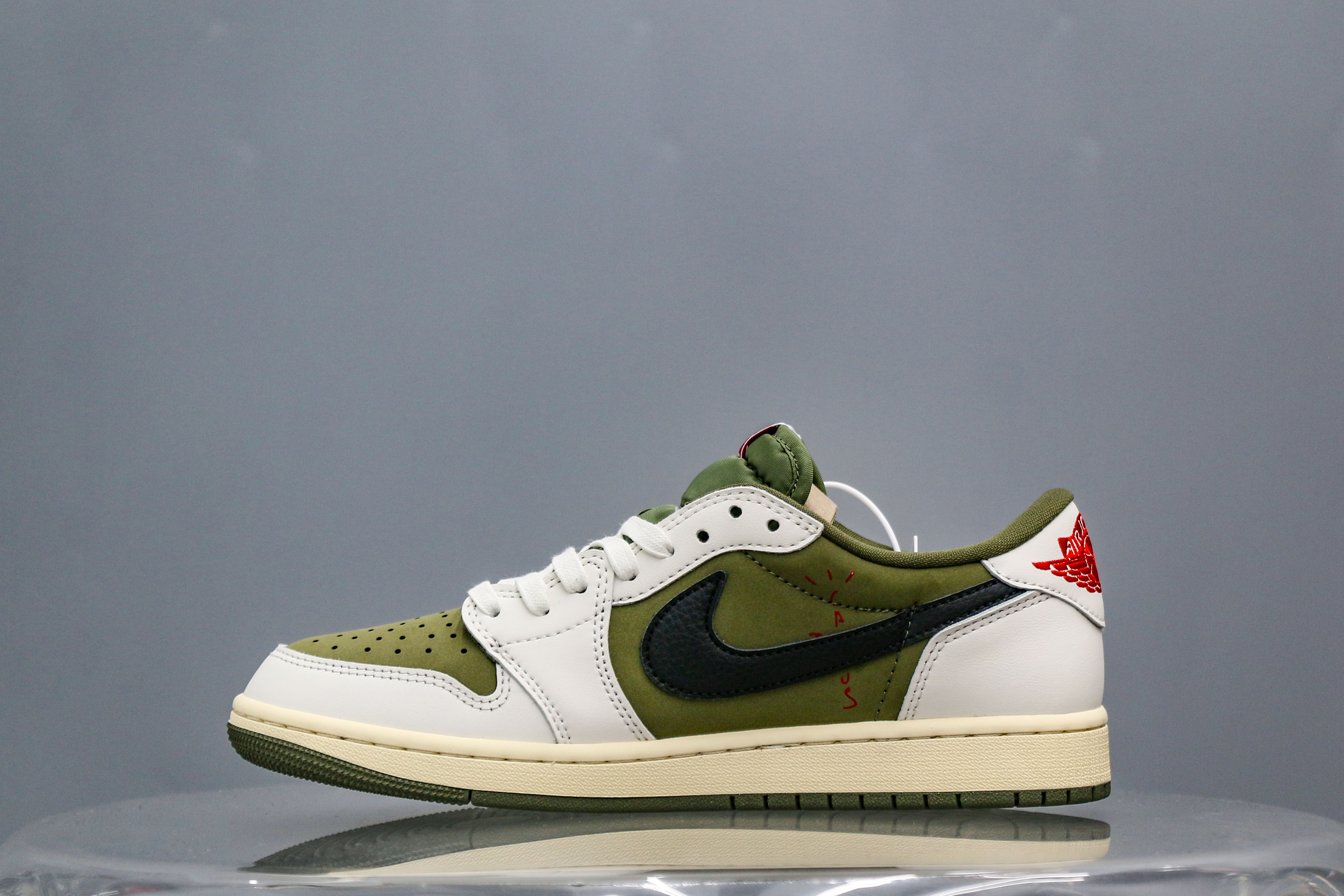 Travis Scott x Air Jordan 1 ‘ Medium Olive’ (A2 Batch)