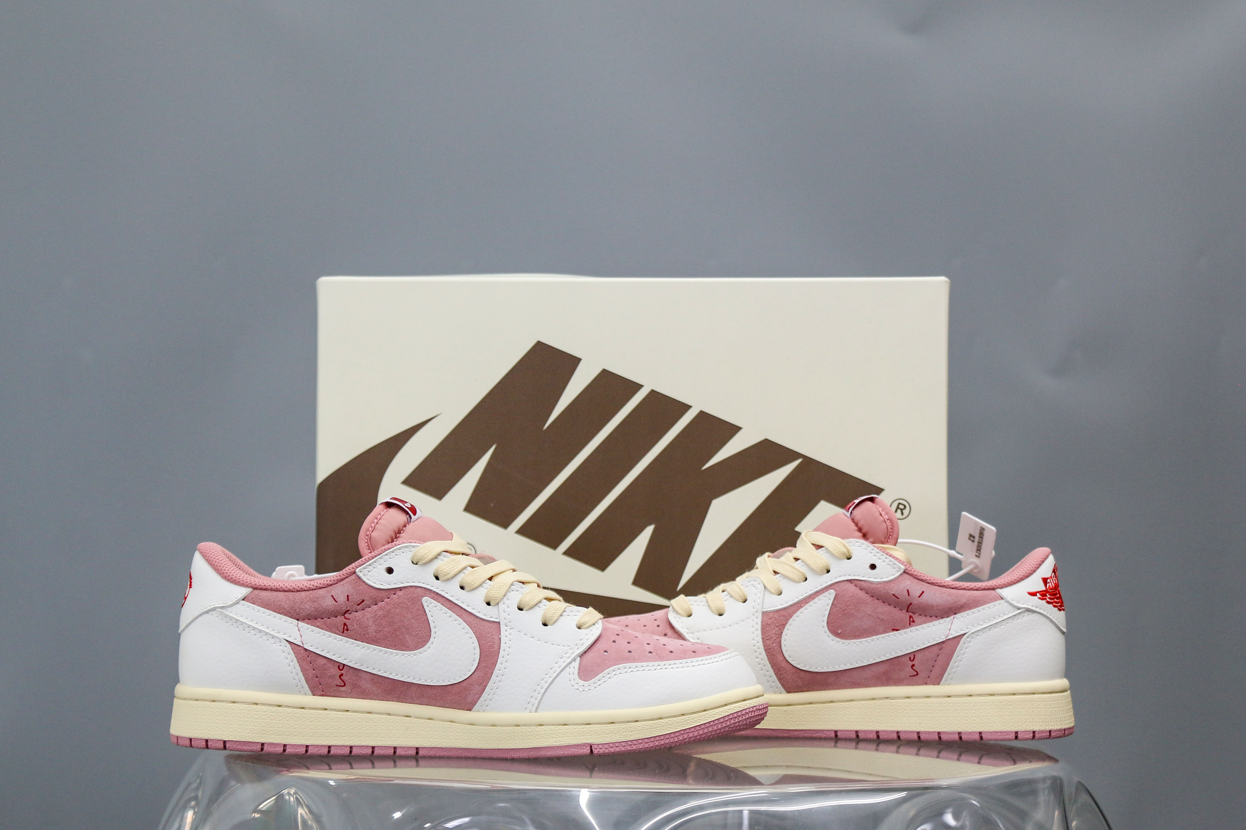 Travis Scott x Air Jordan 1 Low OG Shy Pink 2025(A2 Batch)