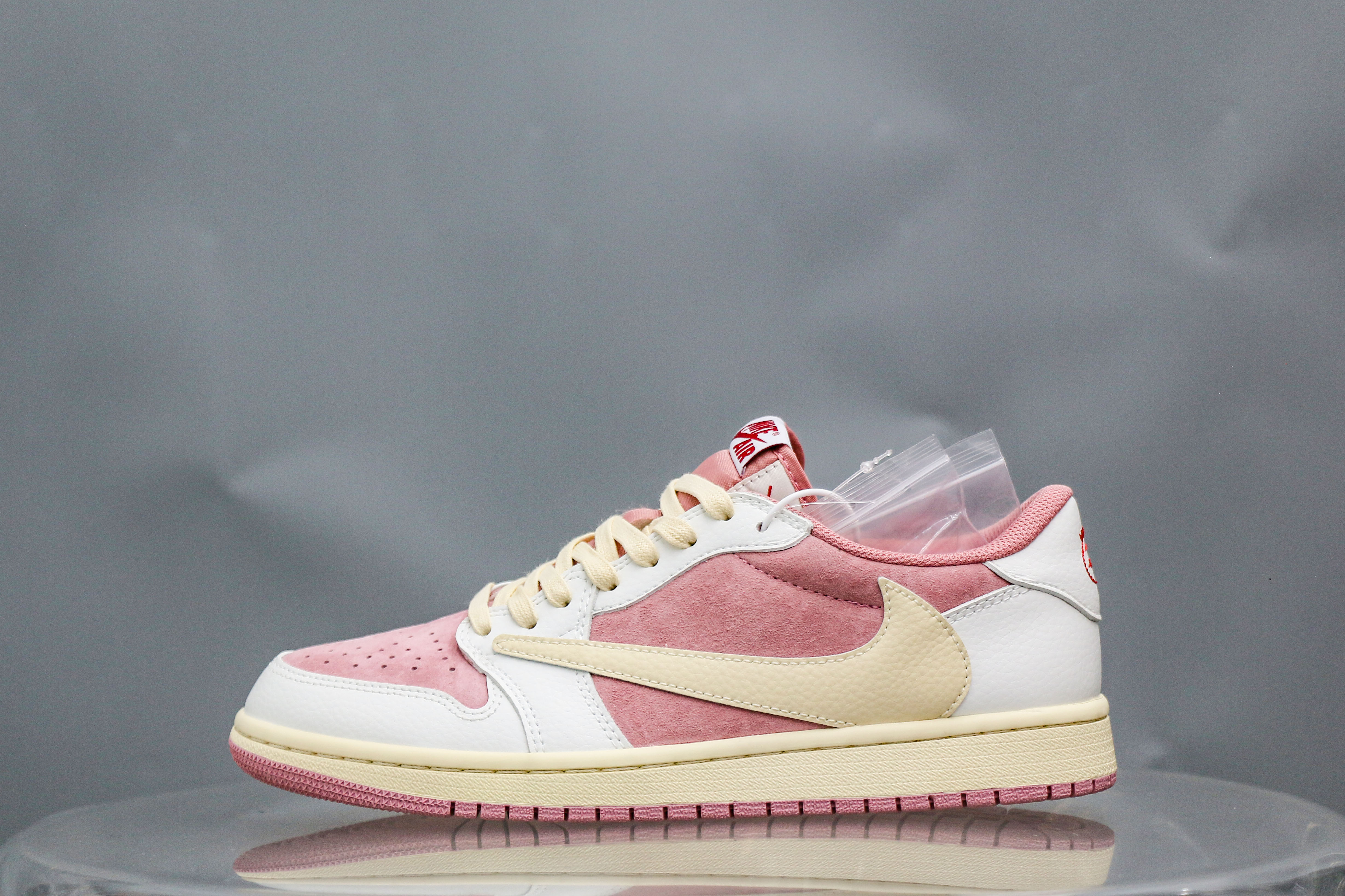 Travis Scott x Air Jordan 1 Low OG Shy Pink 2025(A2 Batch)