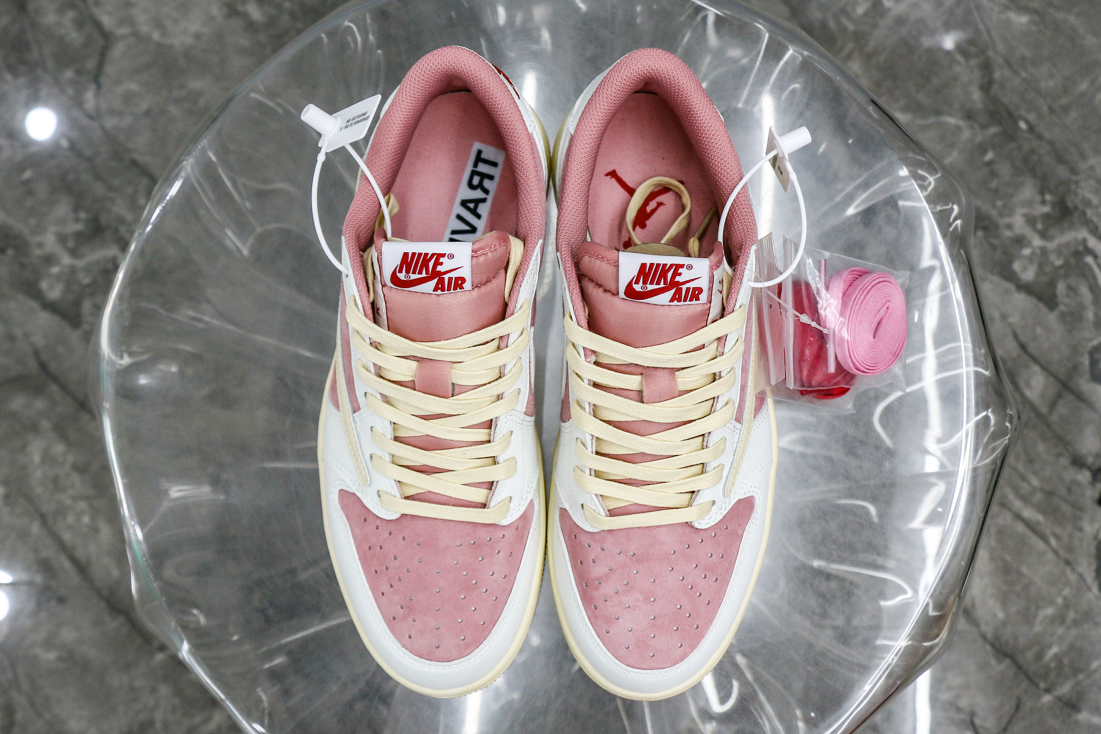 Travis Scott x Air Jordan 1 Low OG Shy Pink 2025(A2 Batch)