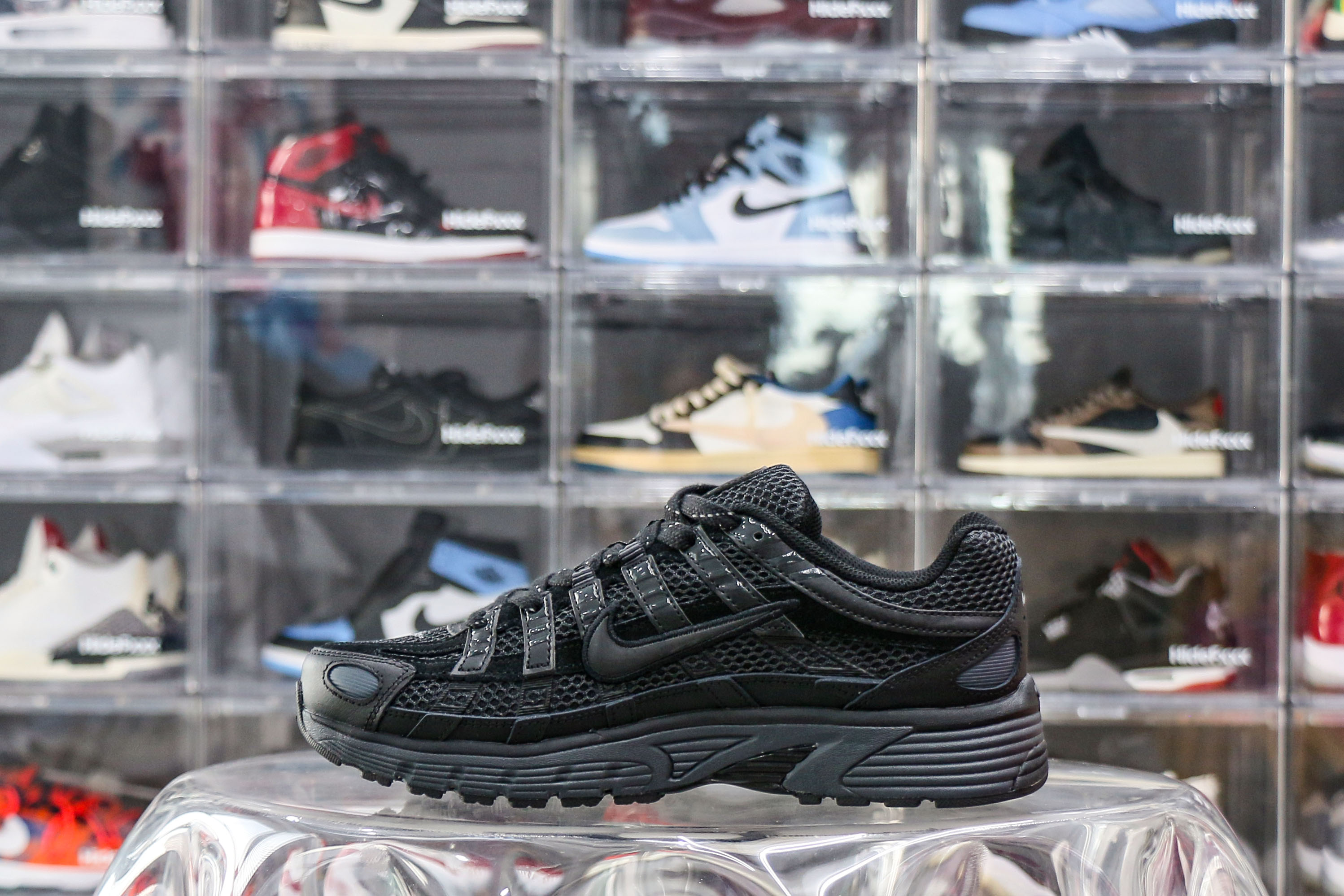 Nike P-6000 Premium Triple Black