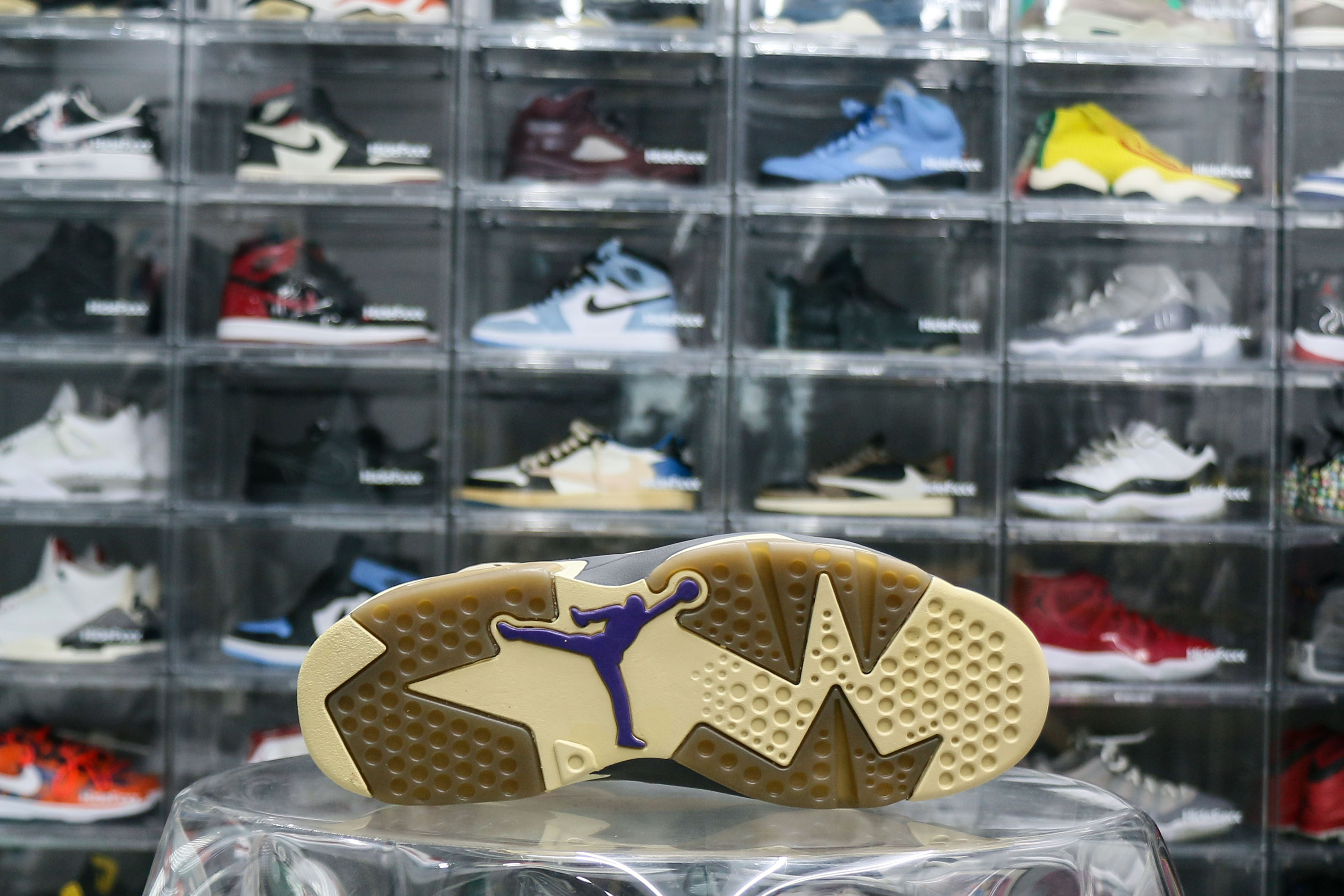 Air Jordan 6 Retro GORE TEX Brown Kelp Wmns