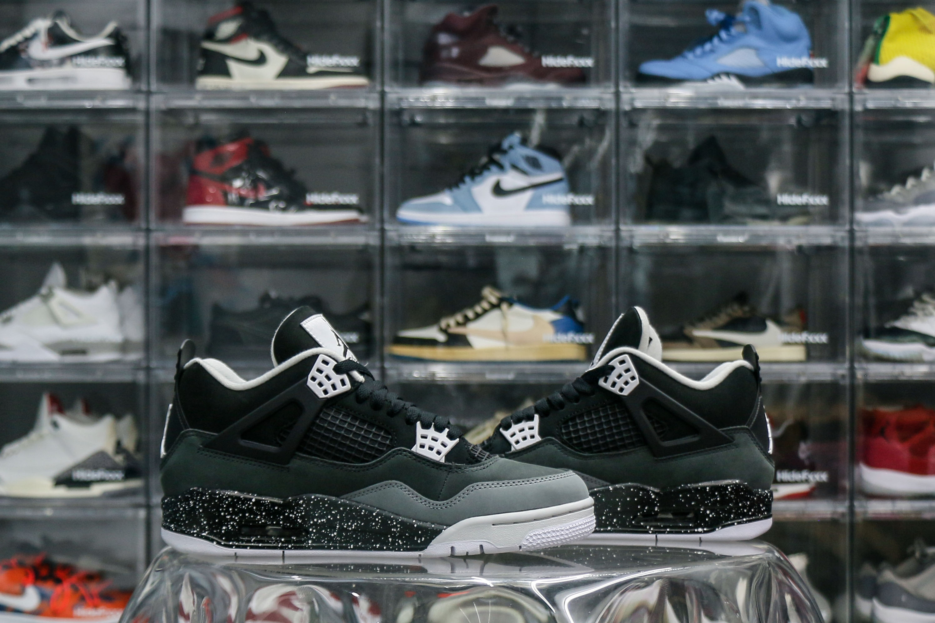 Air Jordan 4 Retro Fear Pack 2024 (Ln5 A1)