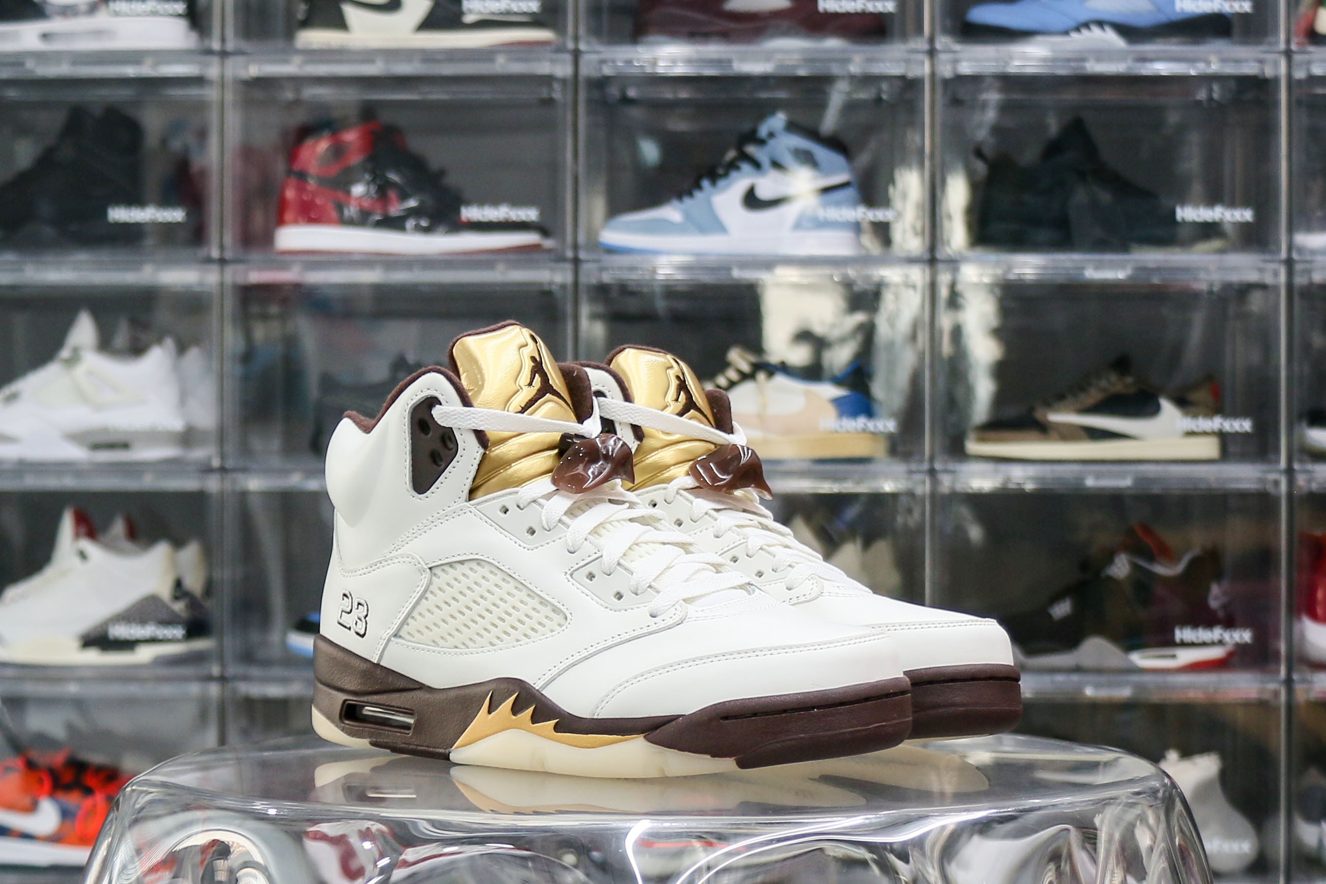 Air Jordan 5 Retro Olympic Gold White Mocha
