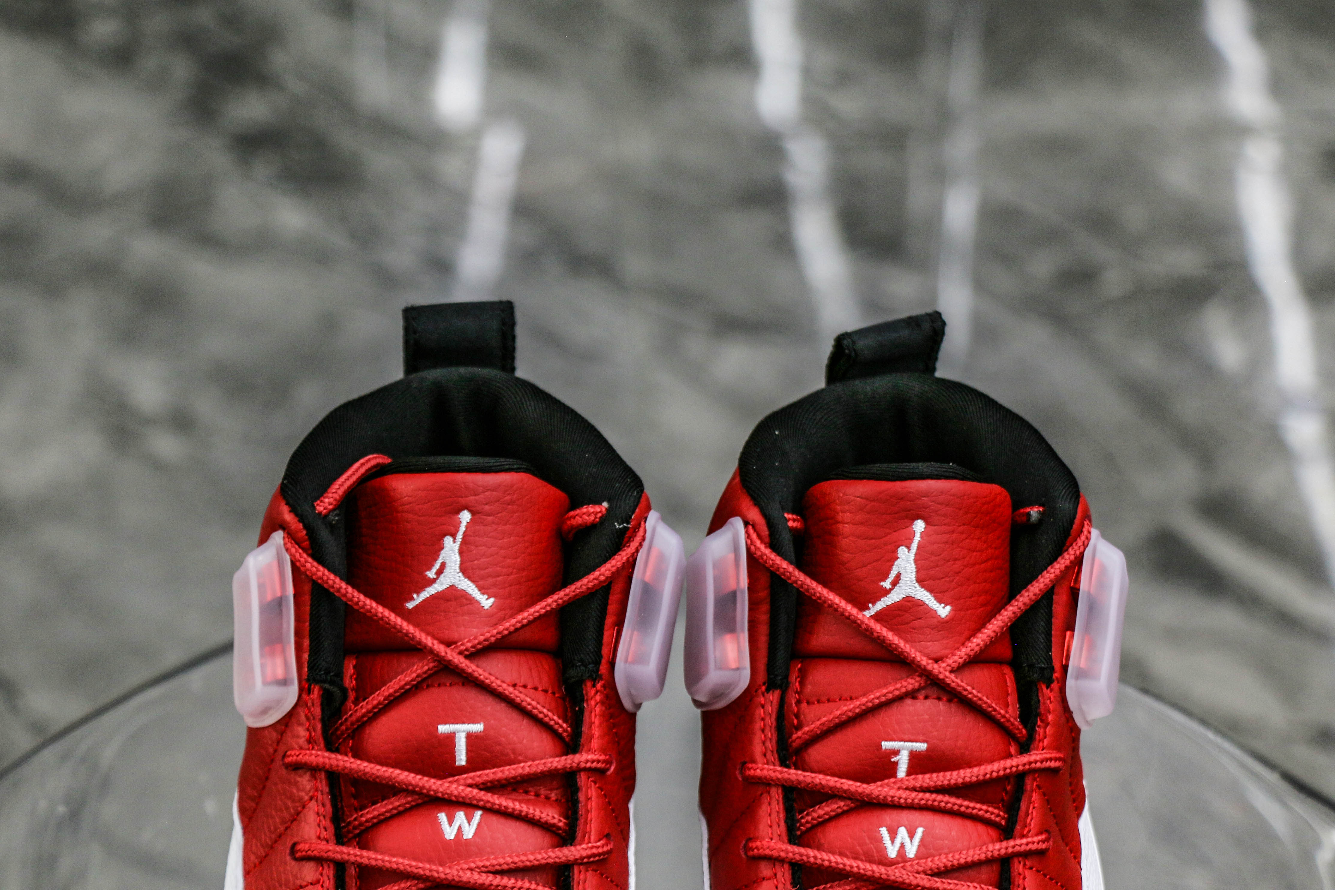 Jordan 12 Retro Gym Red（2016）