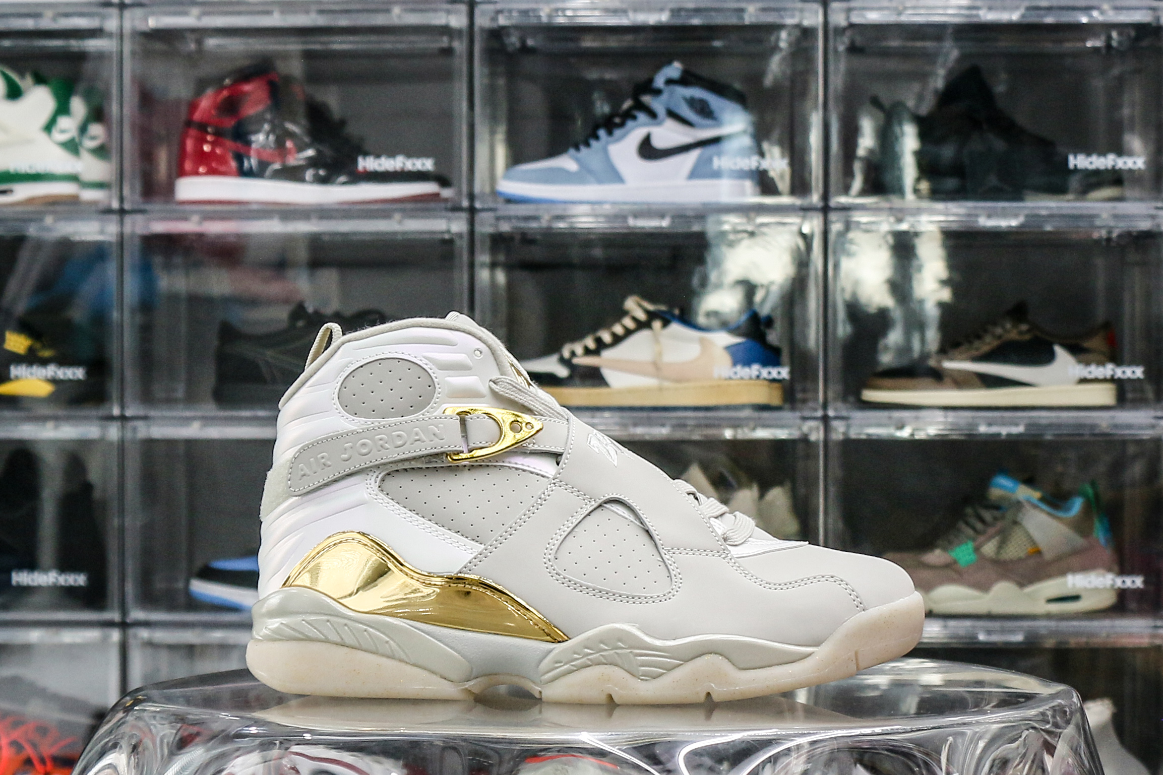 Jordan 8 Retro Champagne