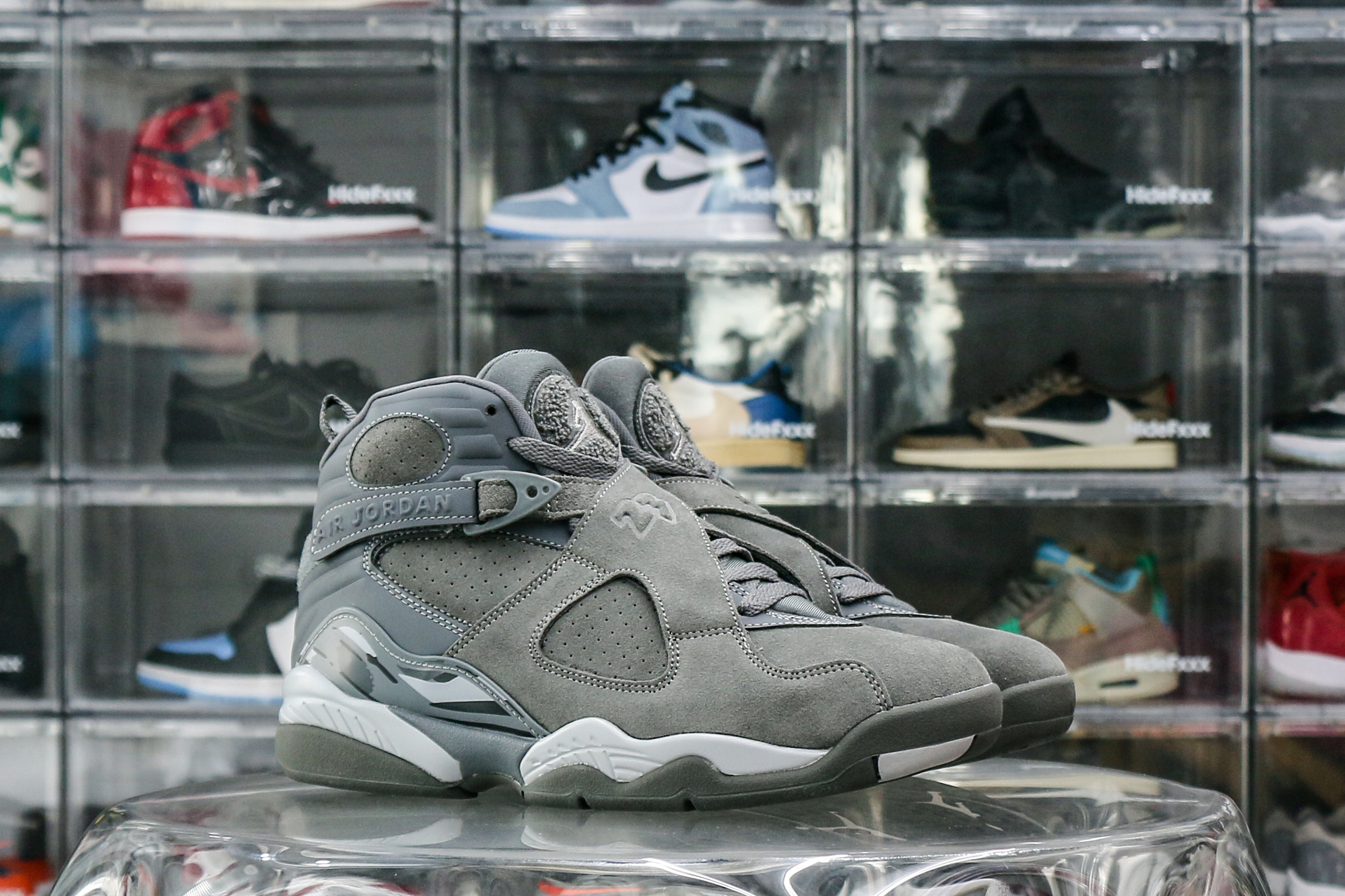 Jordan 8 Retro Cool Grey