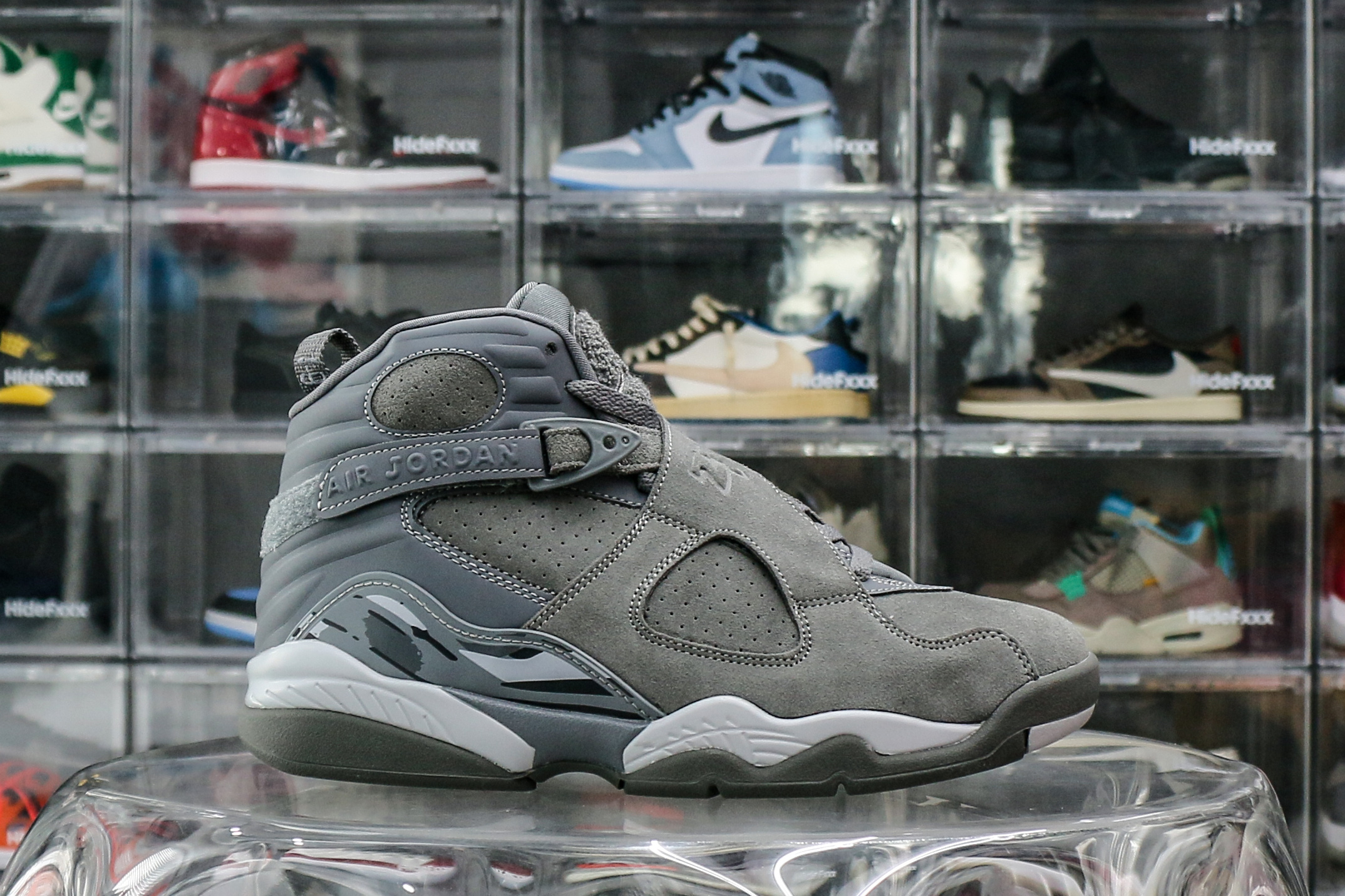 Jordan 8 Retro Cool Grey