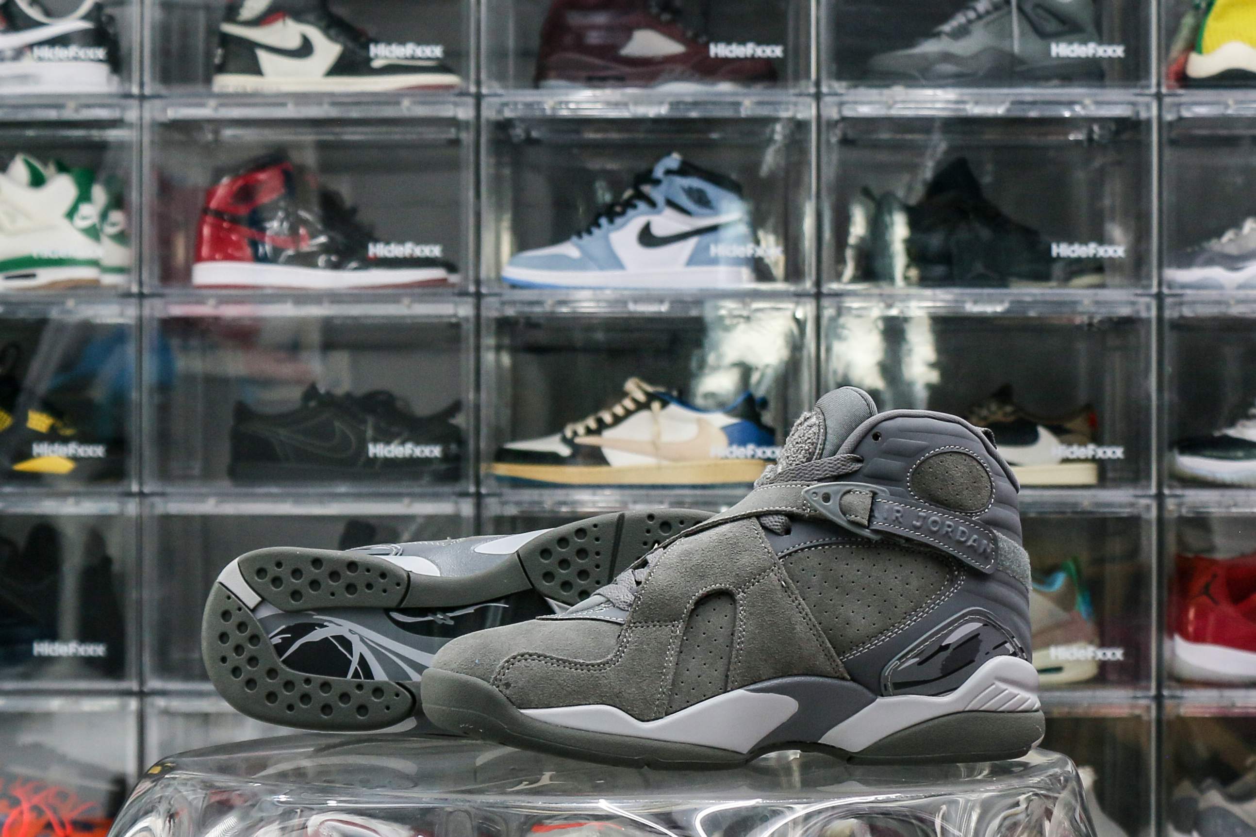 Jordan 8 Retro Cool Grey