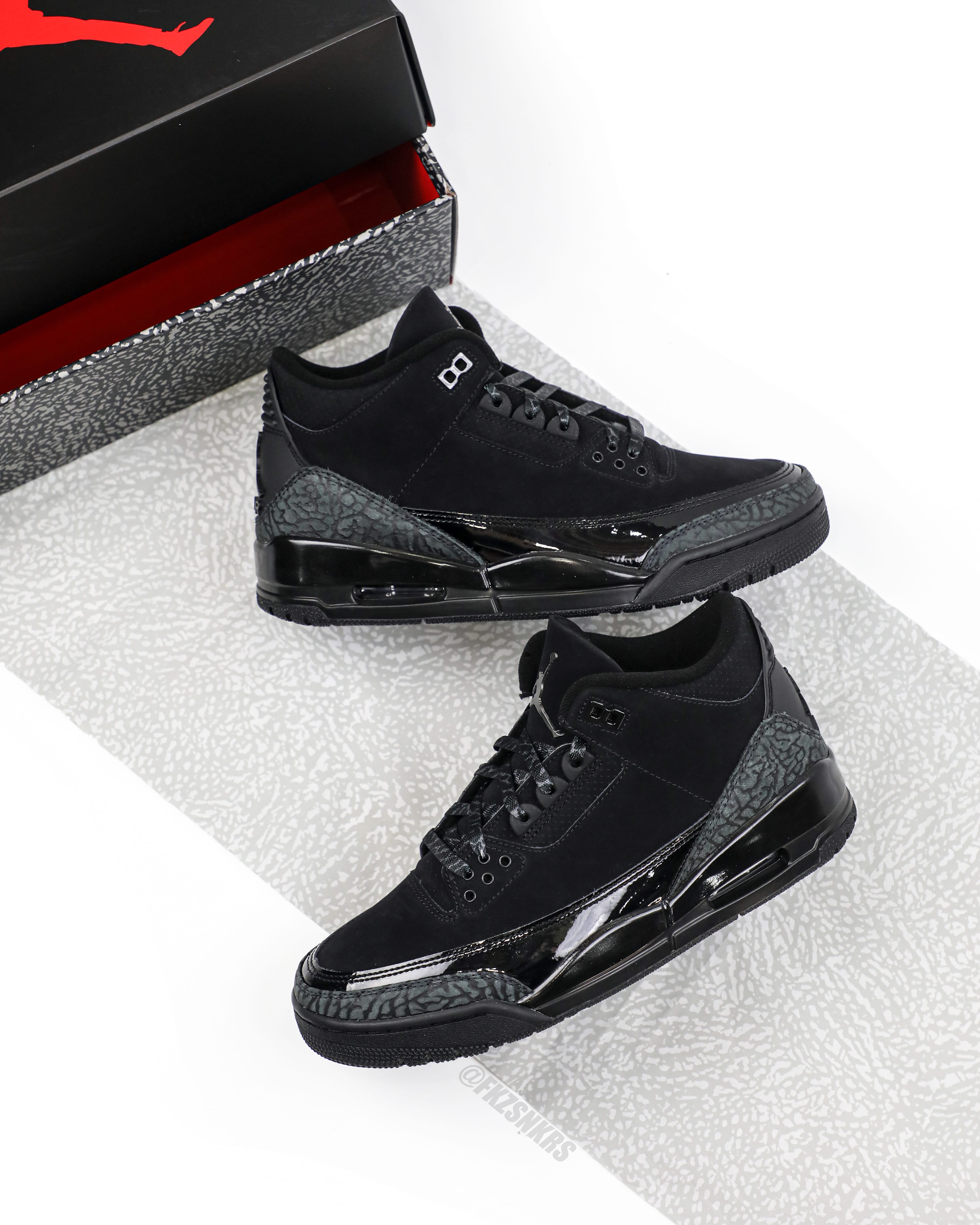 Air Jordan 3 Black Cat 2025 (A1 Batch)