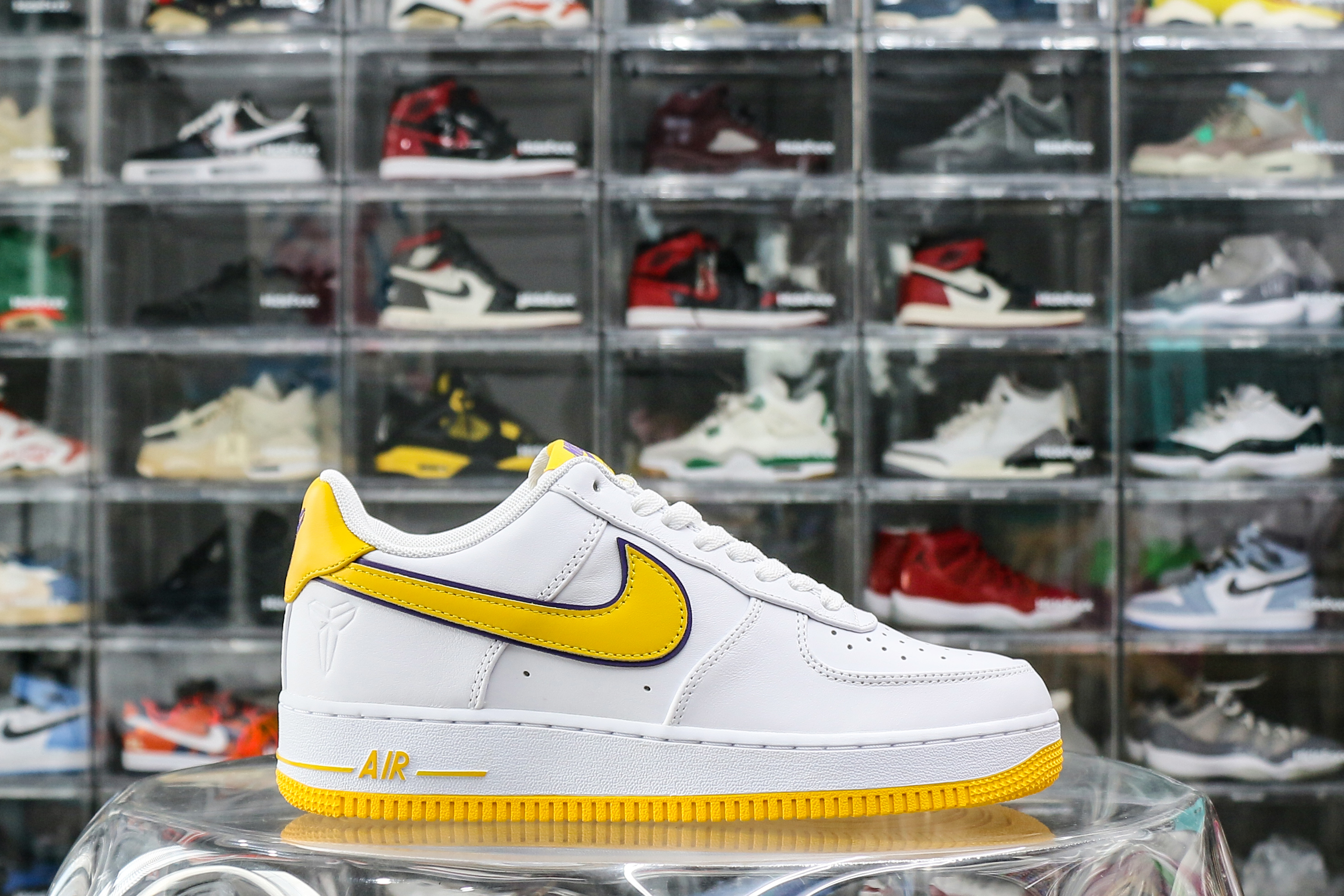 Nike Air Force 1 Low Retro QS Kobe Bryant Lakers Home（Ln5 A1）