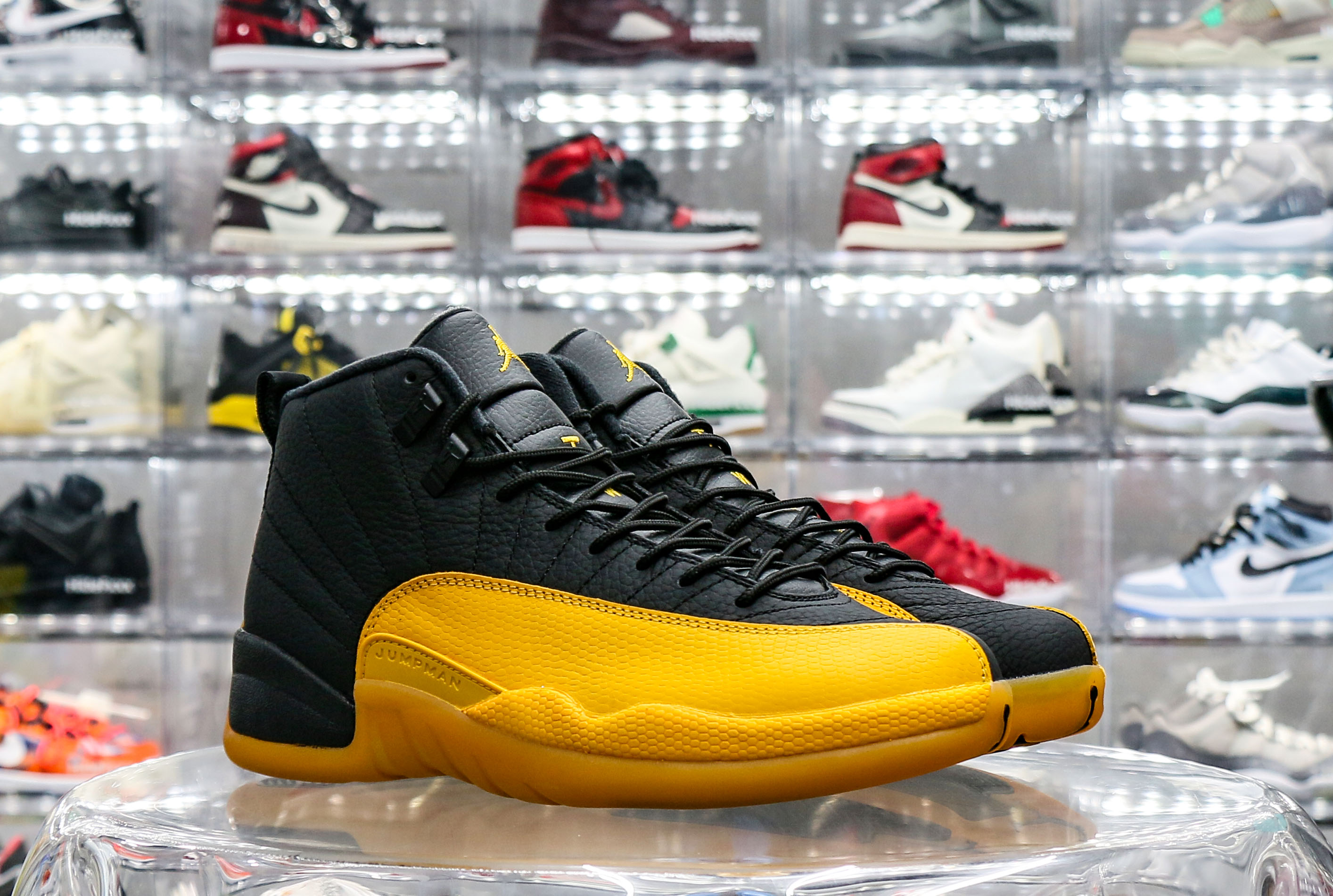 Jordan 12 Retro Black University Gold