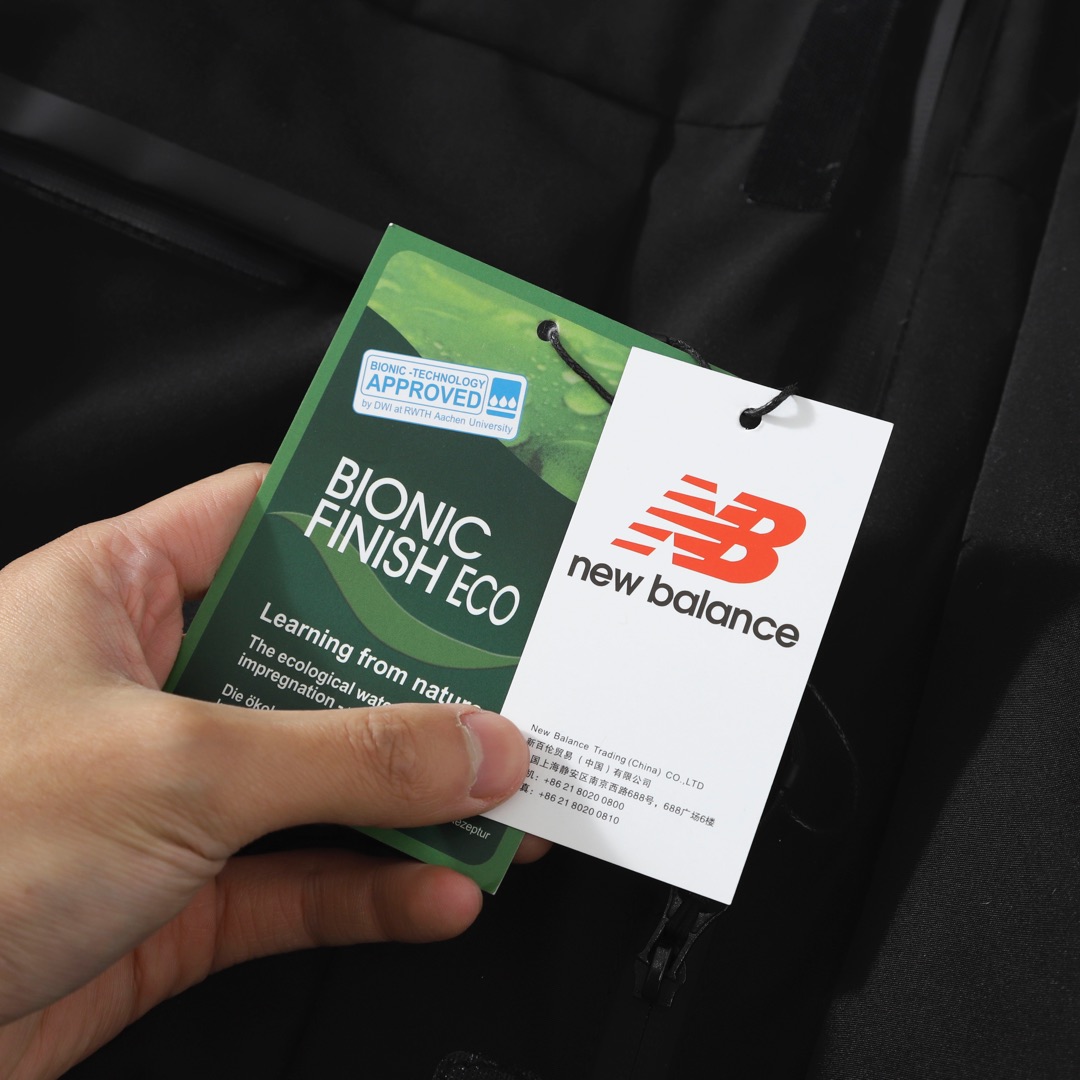 New Balance Solid-color Fur-trimmed Mid-length Hooded Down Jacket