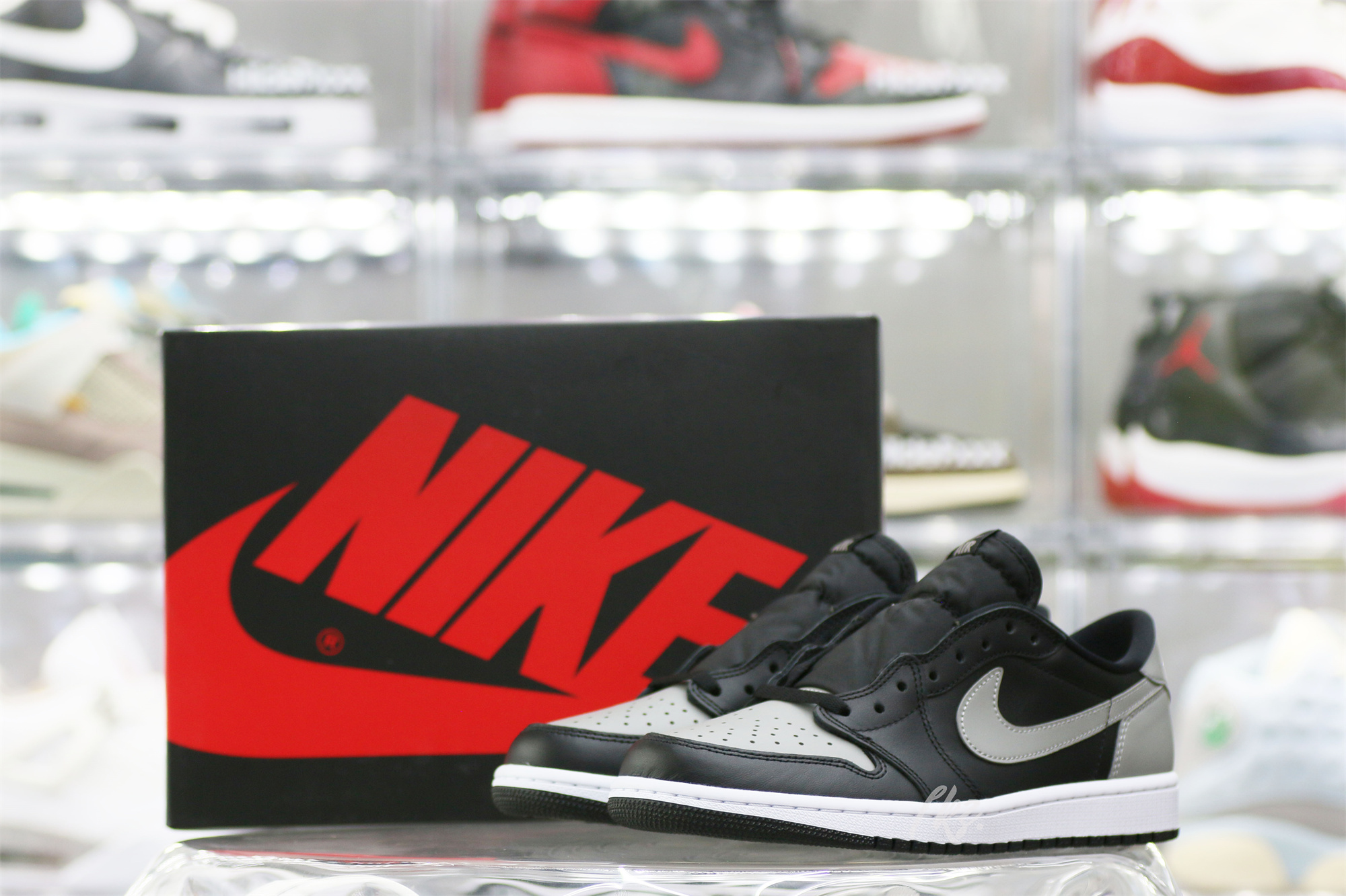 Jordan 1 Retro Low Shadow 2015