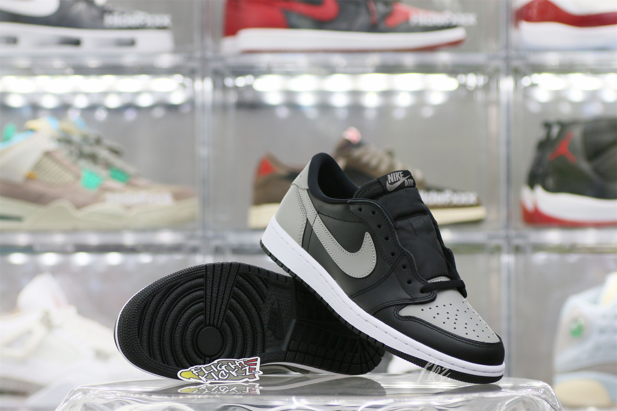 Jordan 1 Retro Low Shadow 2015