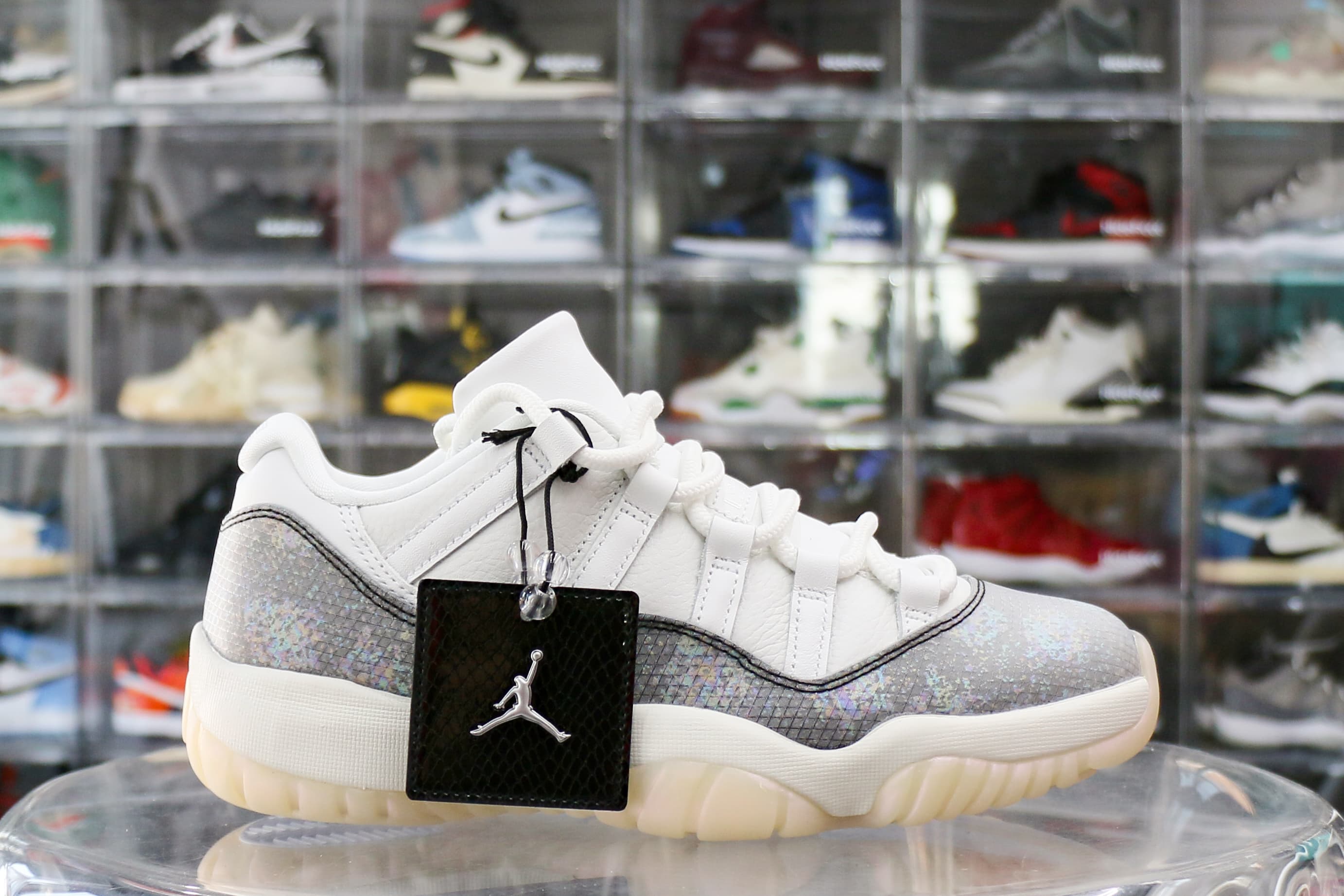 Air Jordan 11 Retro Low CNY 2025