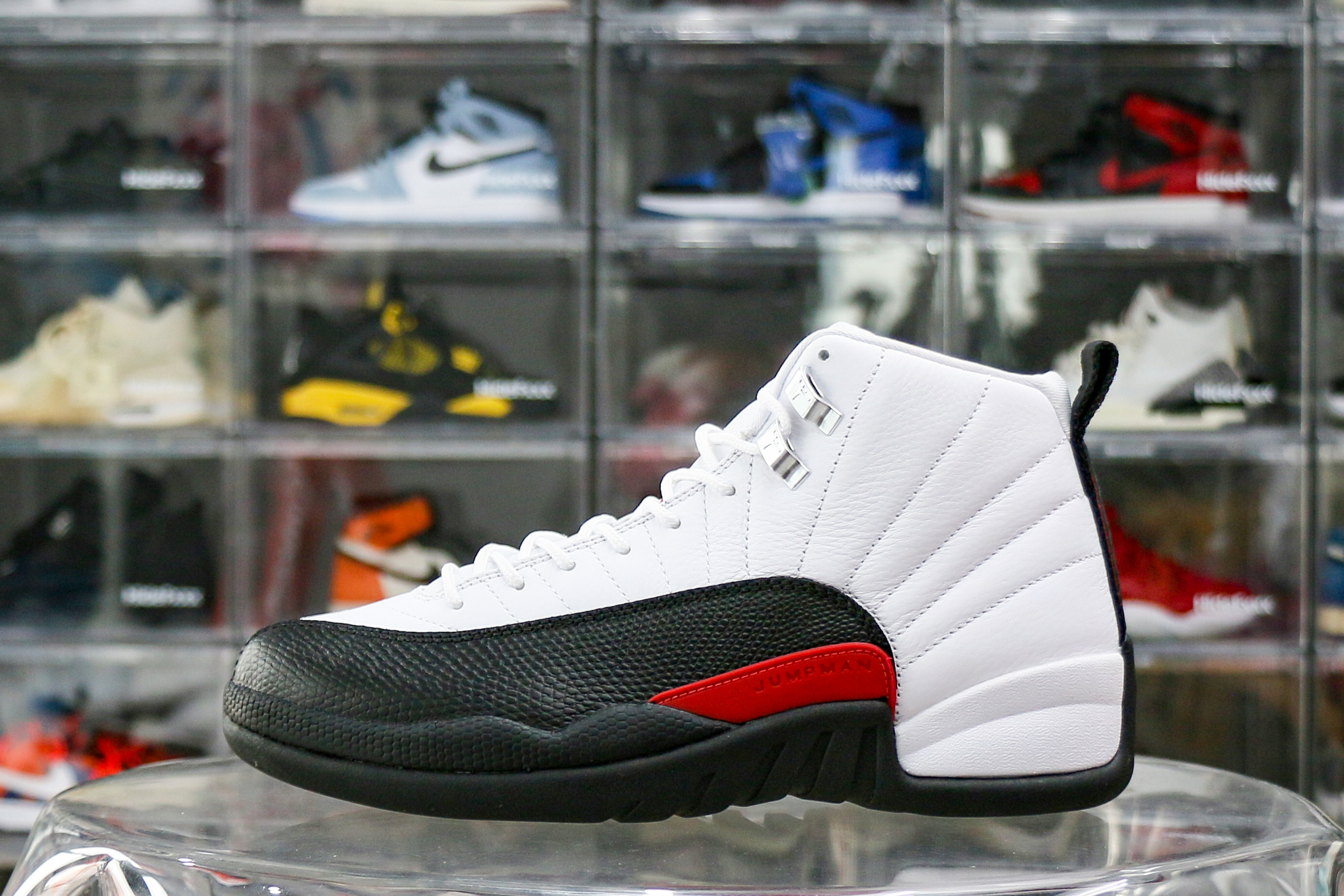 Jordan 12 Retro Taxi Flip 2024