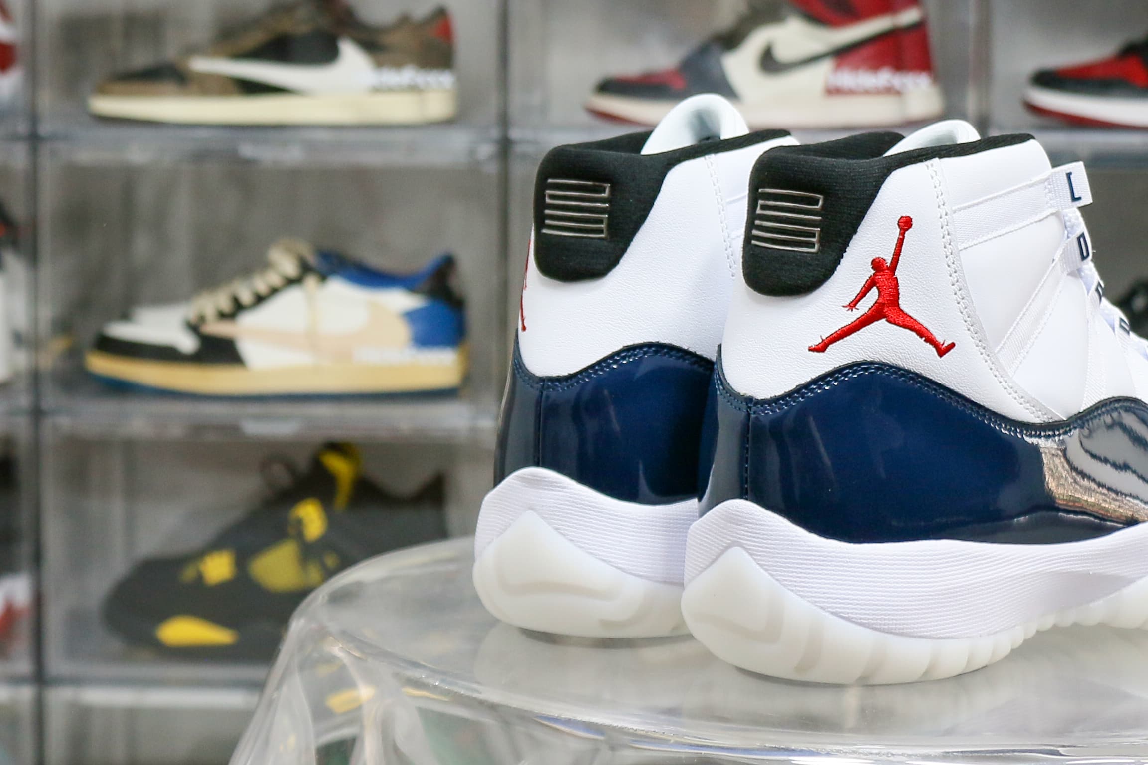 Air Jordan 11 Retro Rare Air 2025