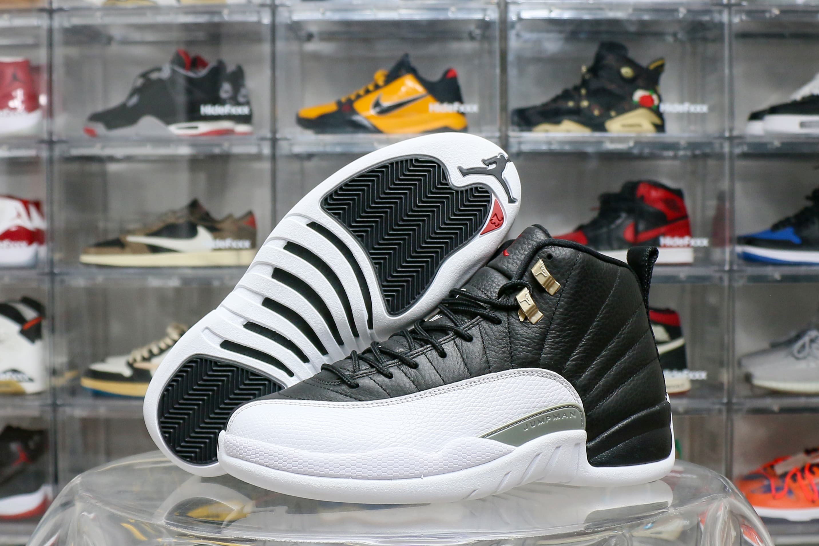 Jordan 12 Retro Playoffs 2022 (Ln5 A1)