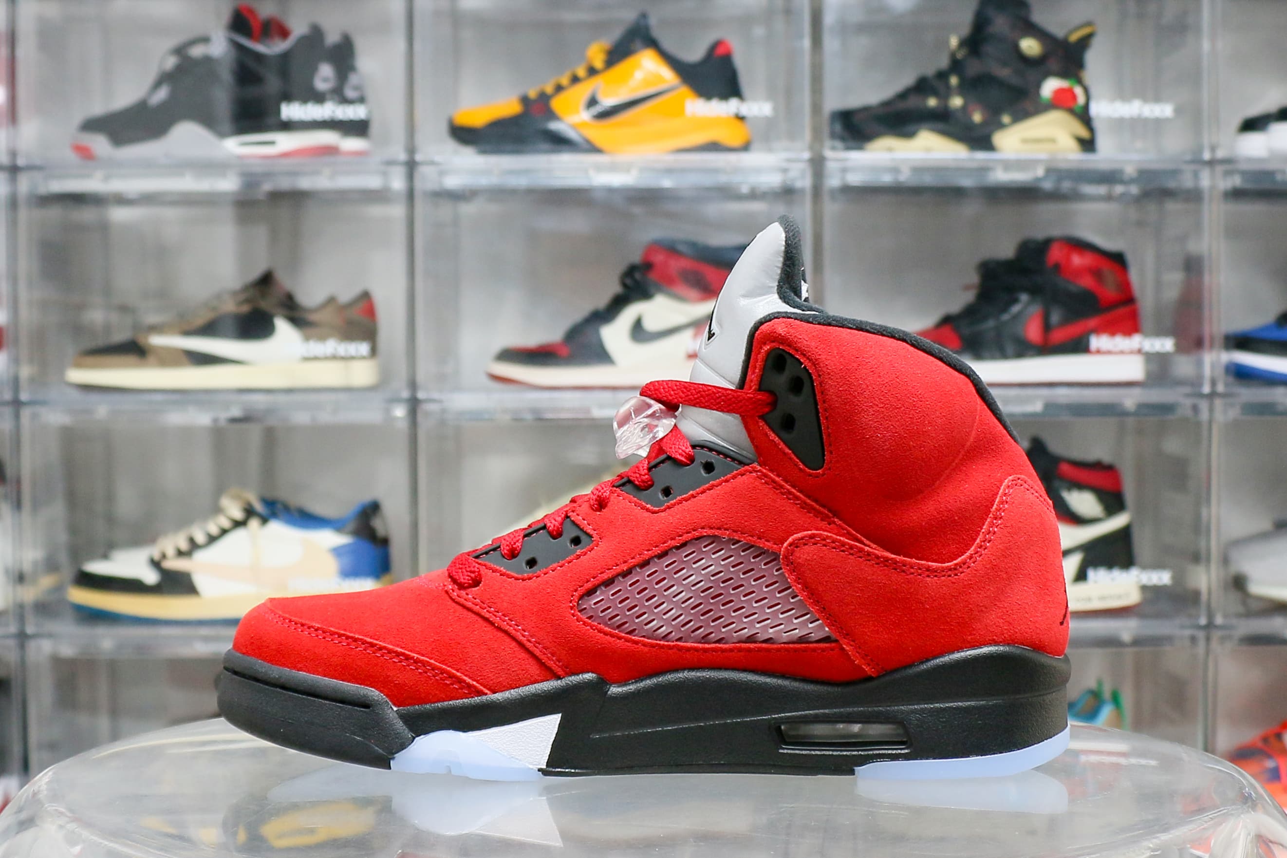 Air Jordan 5 Retro Raging Bull Red Suede