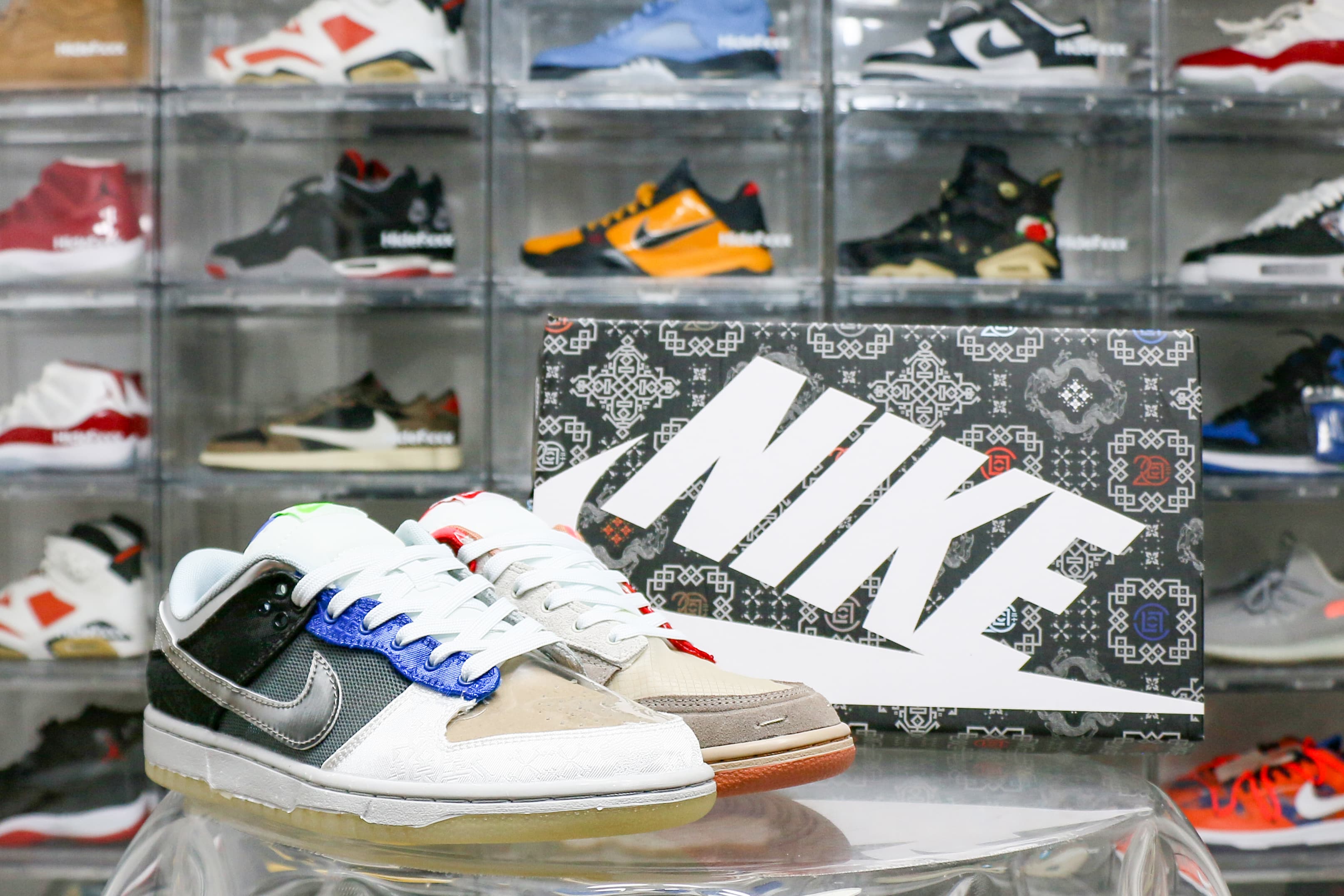 Nike Dunk Low SP ‘What The CLOT’ (Without Card)