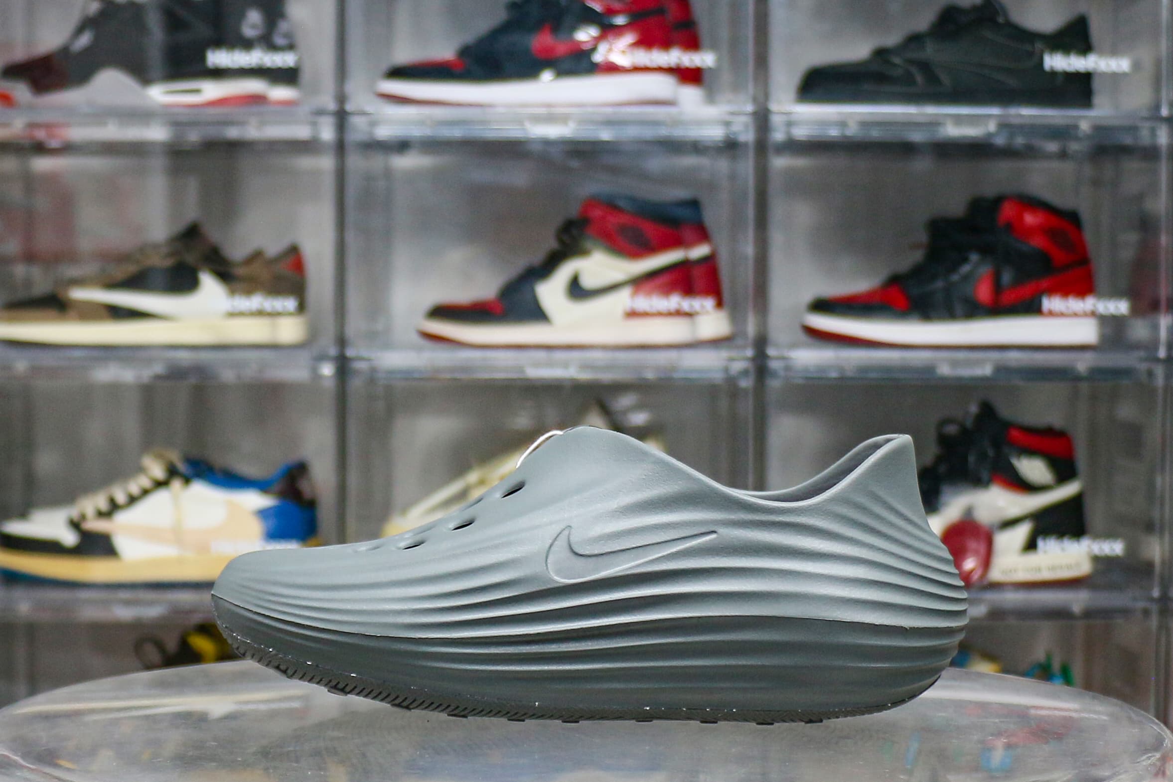 Nike ReactX Rejuven8 Smoke Grey