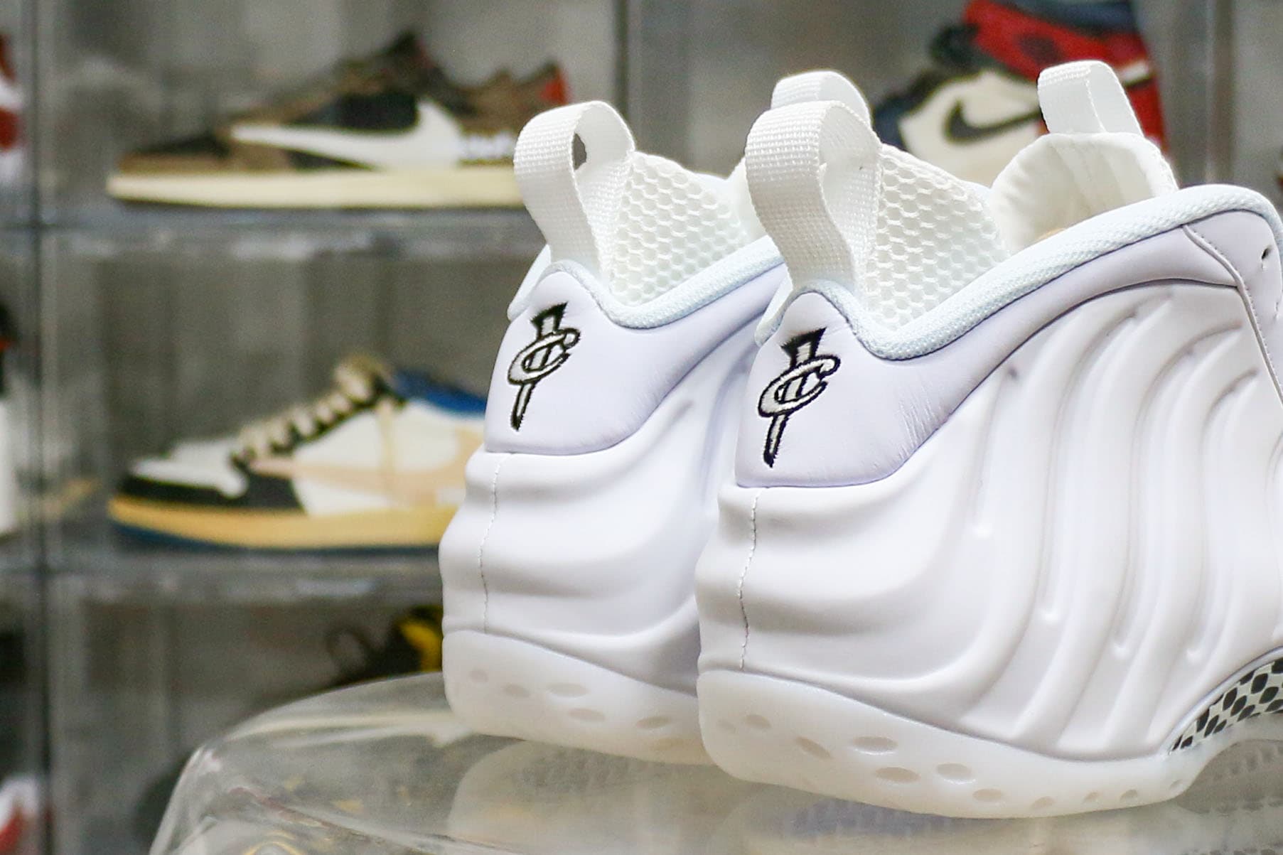Nike Air Foamposite One Triple White