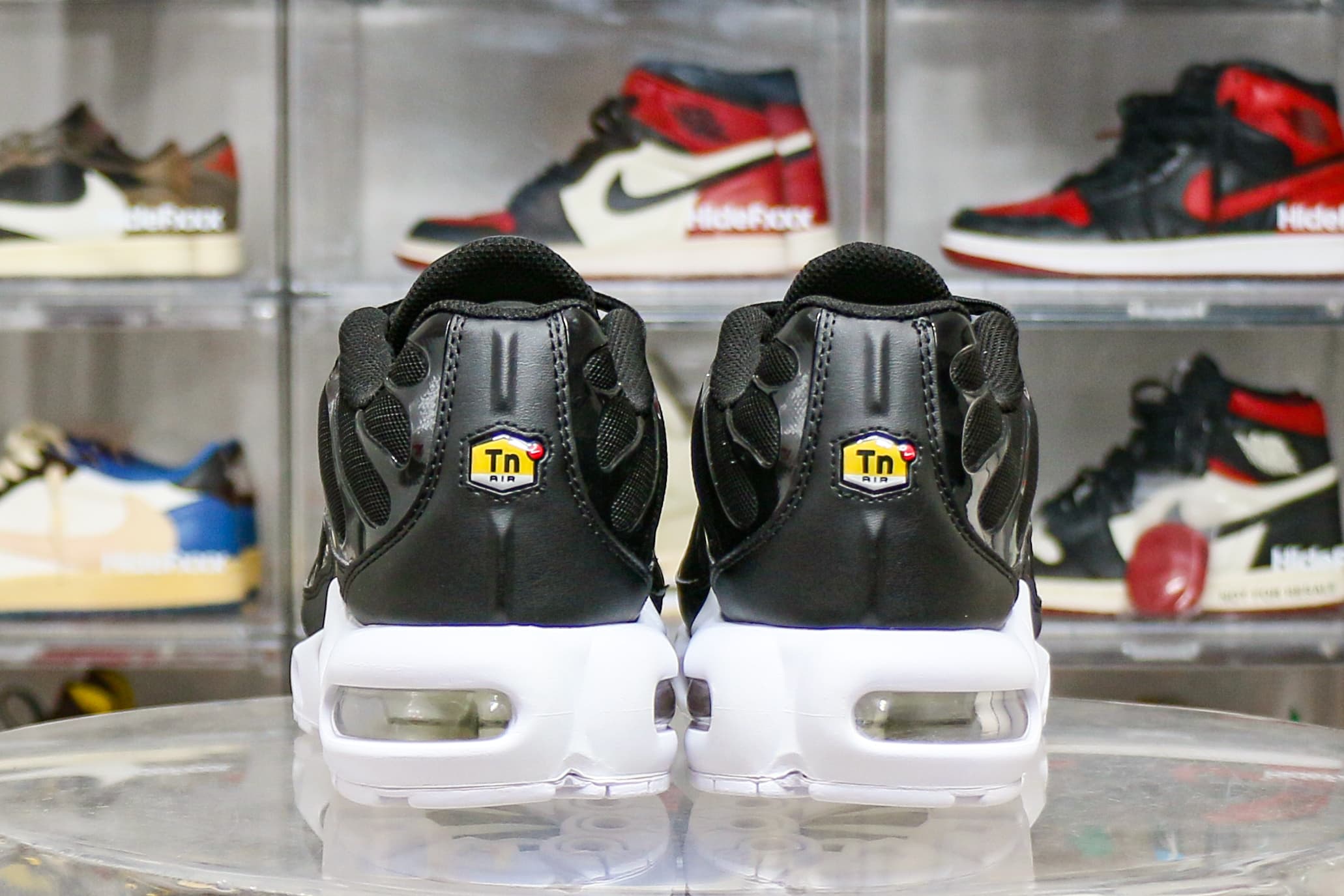 Nike Air Max Plus Black White