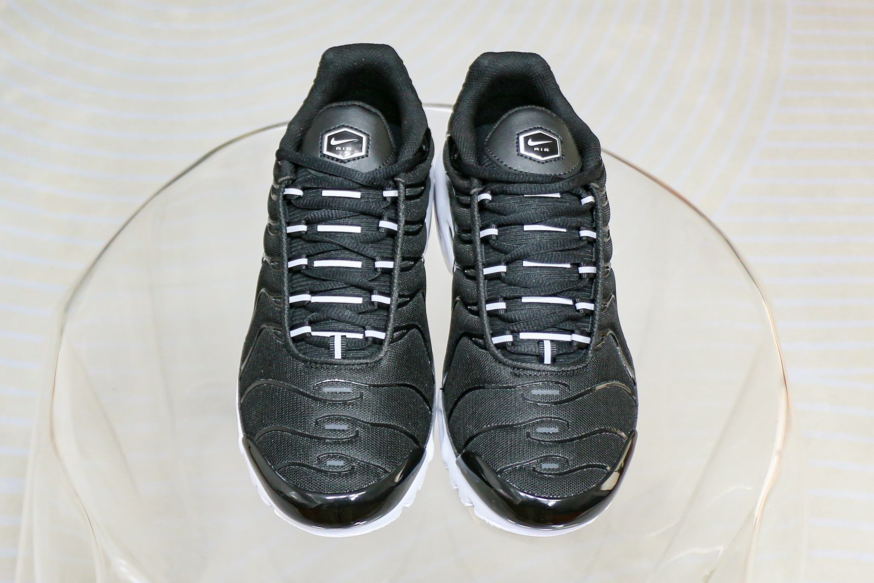 Nike Air Max Plus Black White