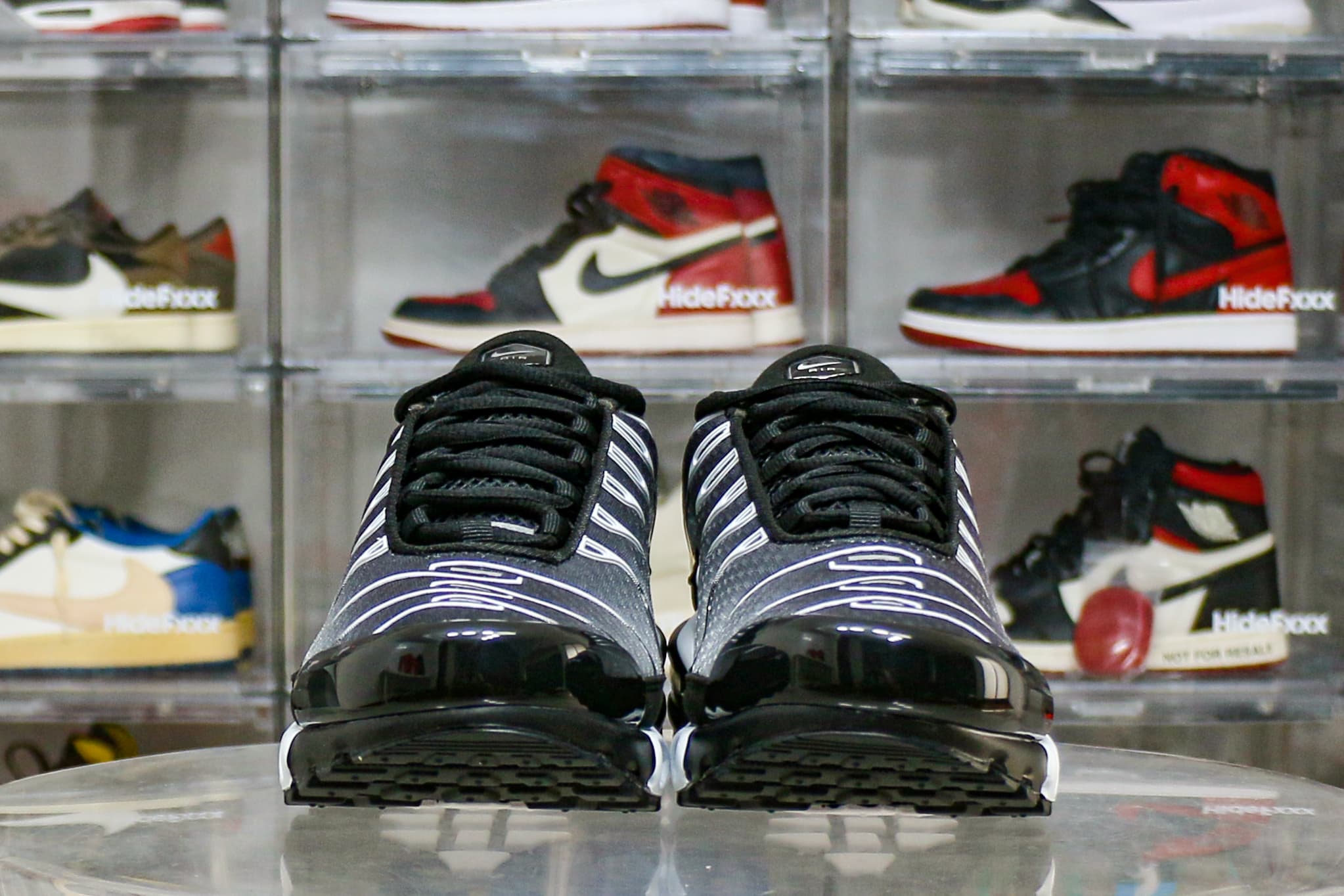 Nike Air Max Plus Black Silver White